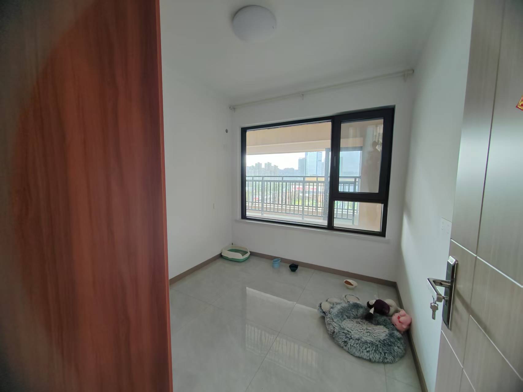 世茂新界 3室2厅1卫 90.53m&sup2;