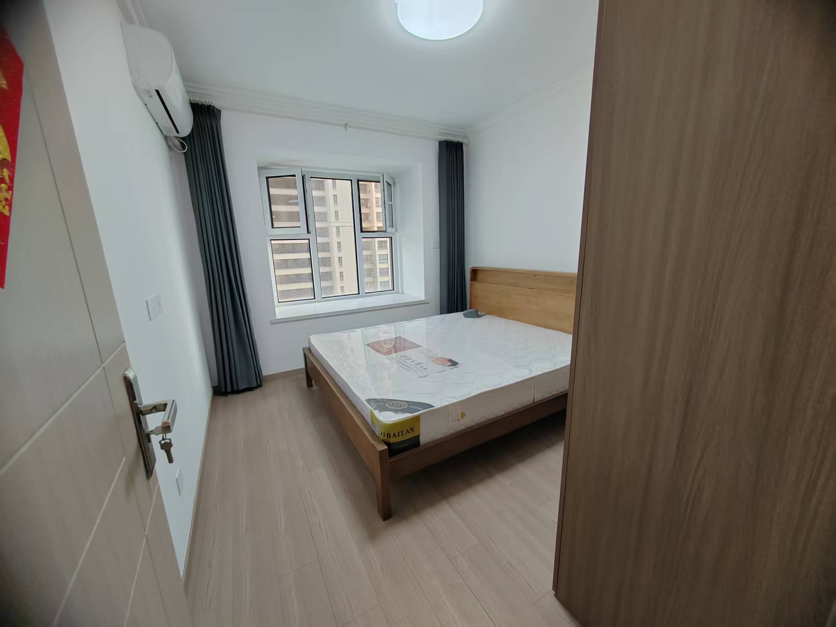 世茂新界 3室2厅1卫 90.53m&sup2;