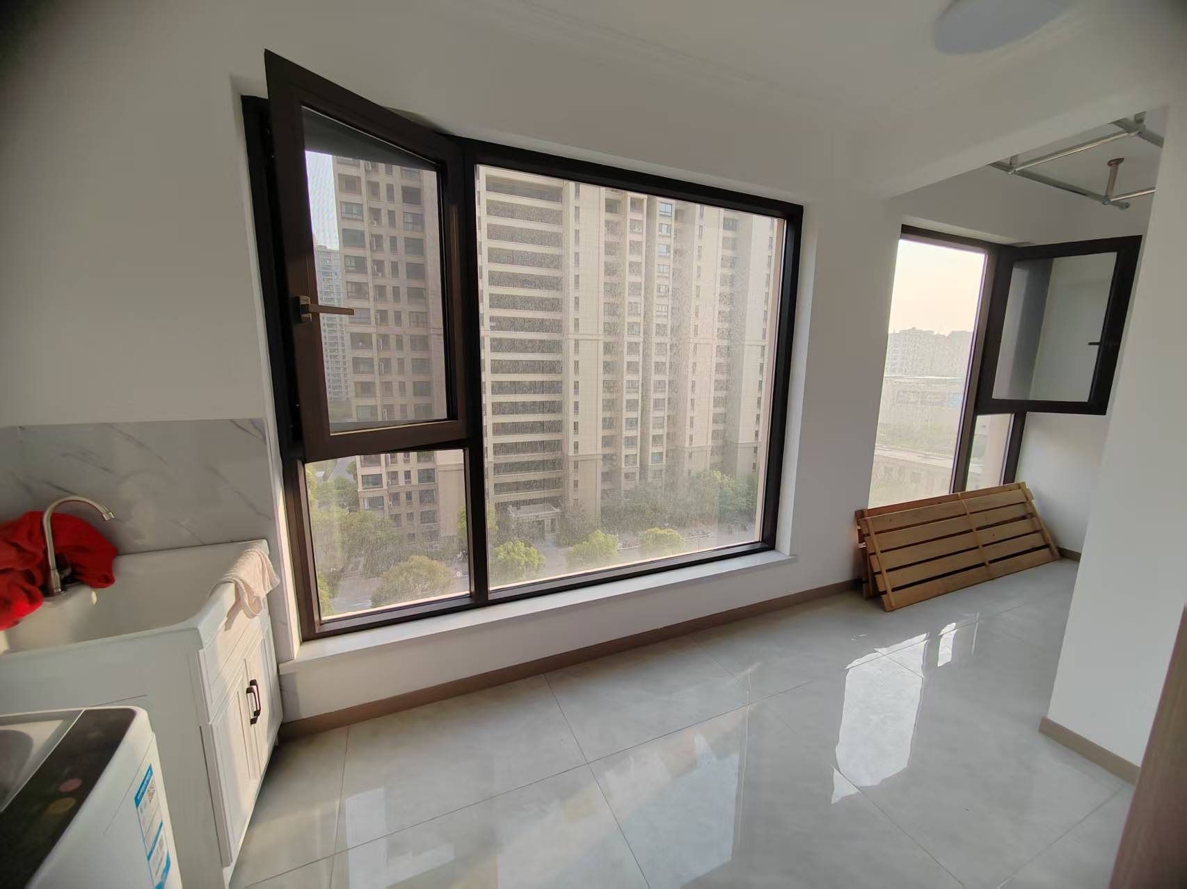 世茂新界 3室2厅1卫 90.53m&sup2;