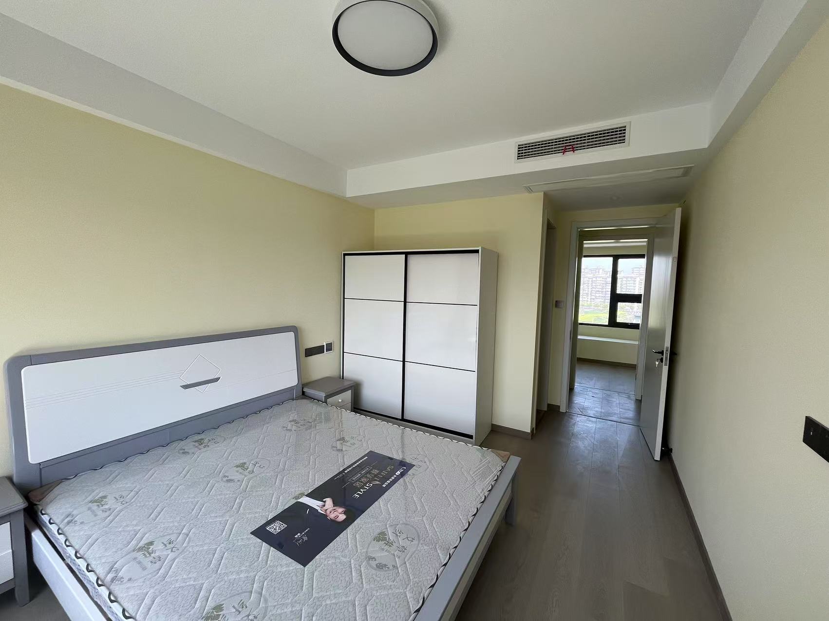 绿城湖境和庐 3室2厅2卫 102m²