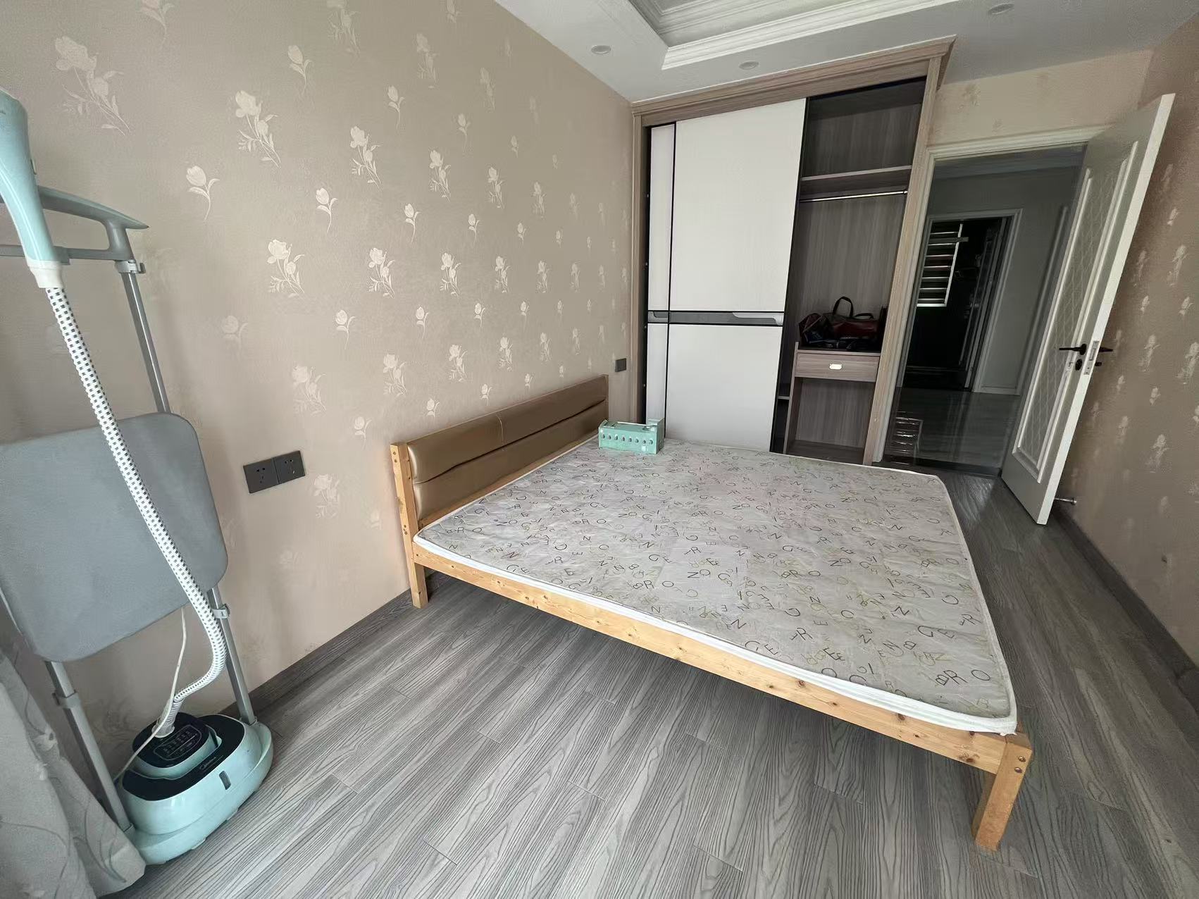 金霞东苑 2室2厅1卫 72m²