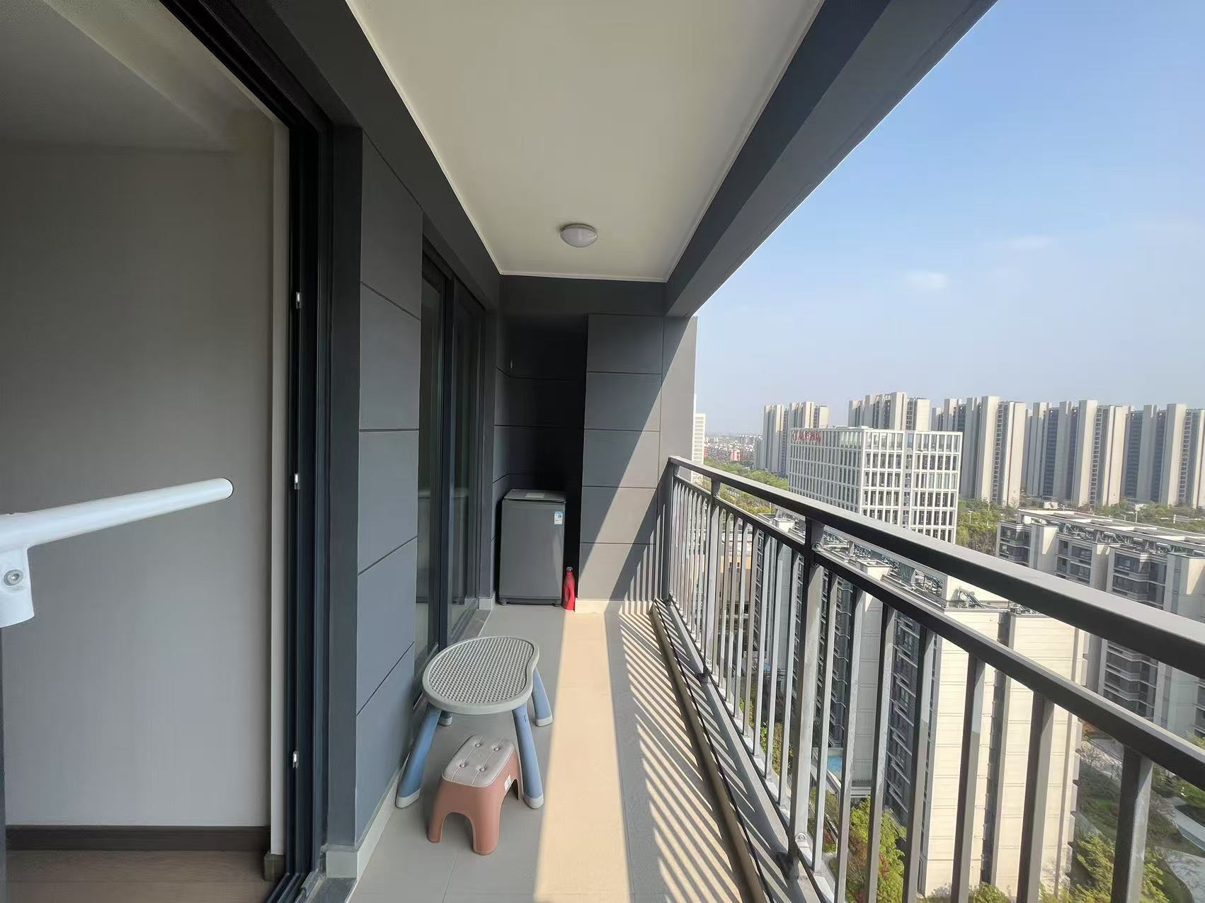 万科时代之光 3室2厅1卫 93m²