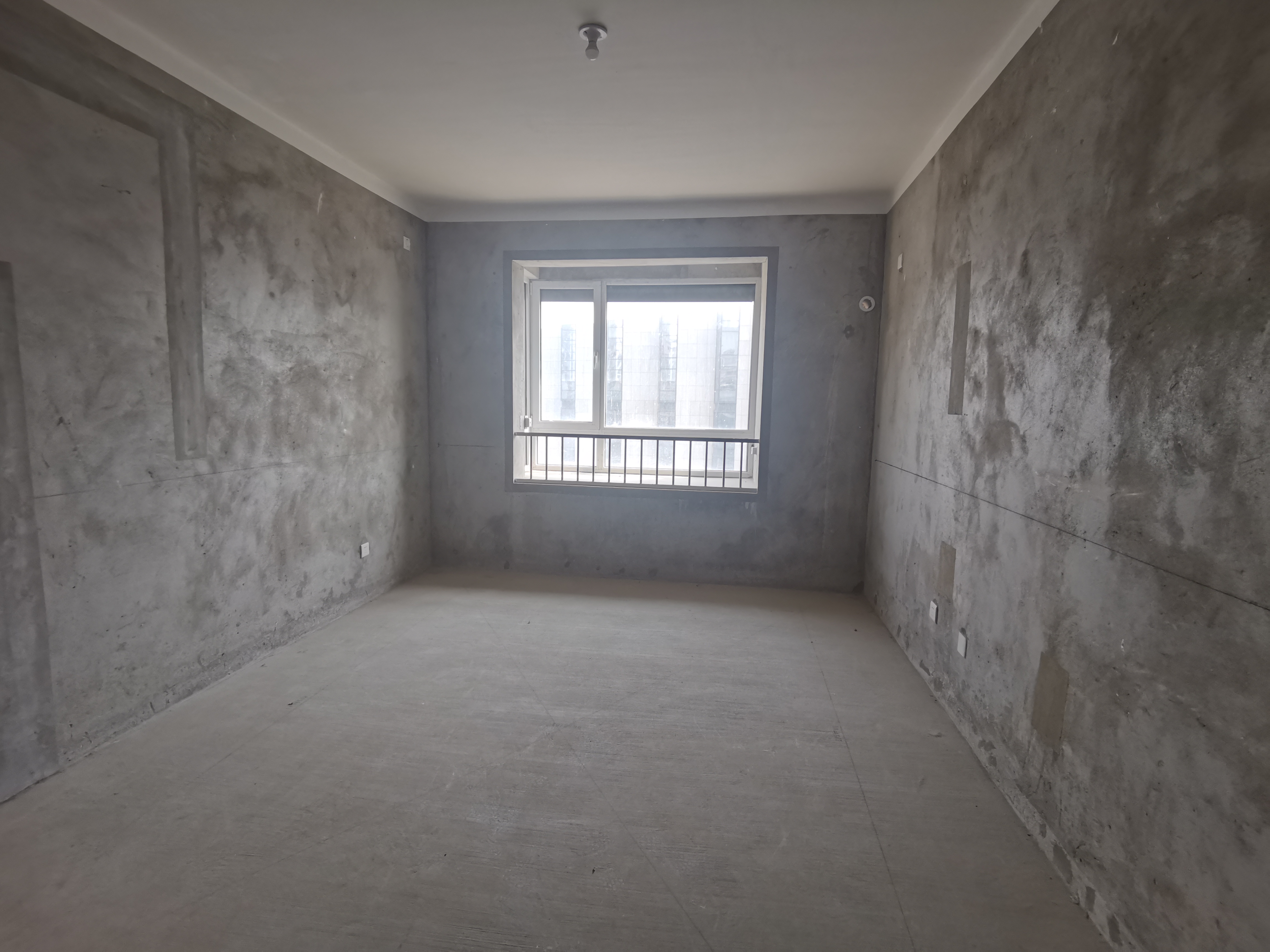 富都豪园 3室2厅2卫 141.00m²