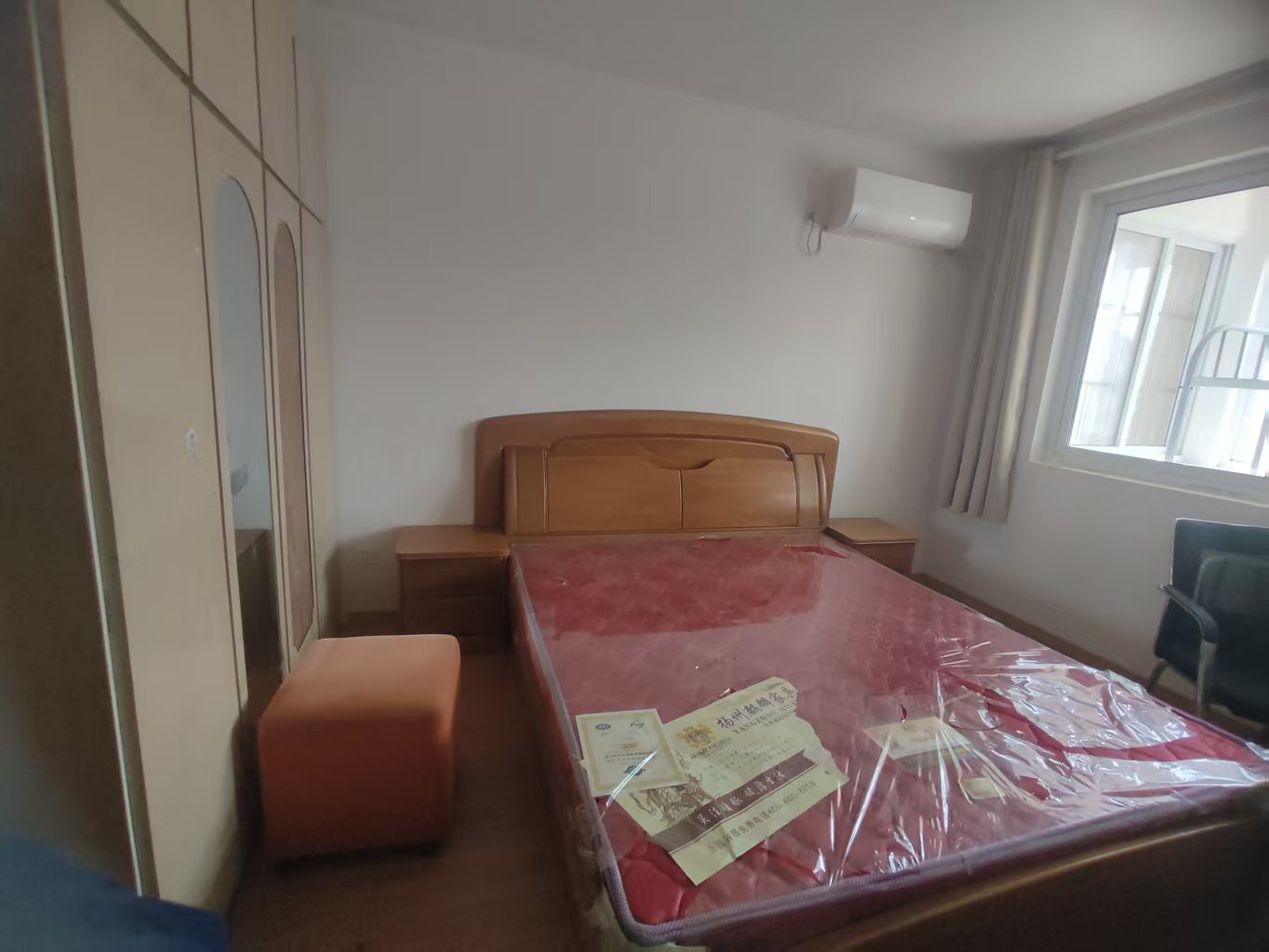 景和花苑 3室2厅2卫 137m²