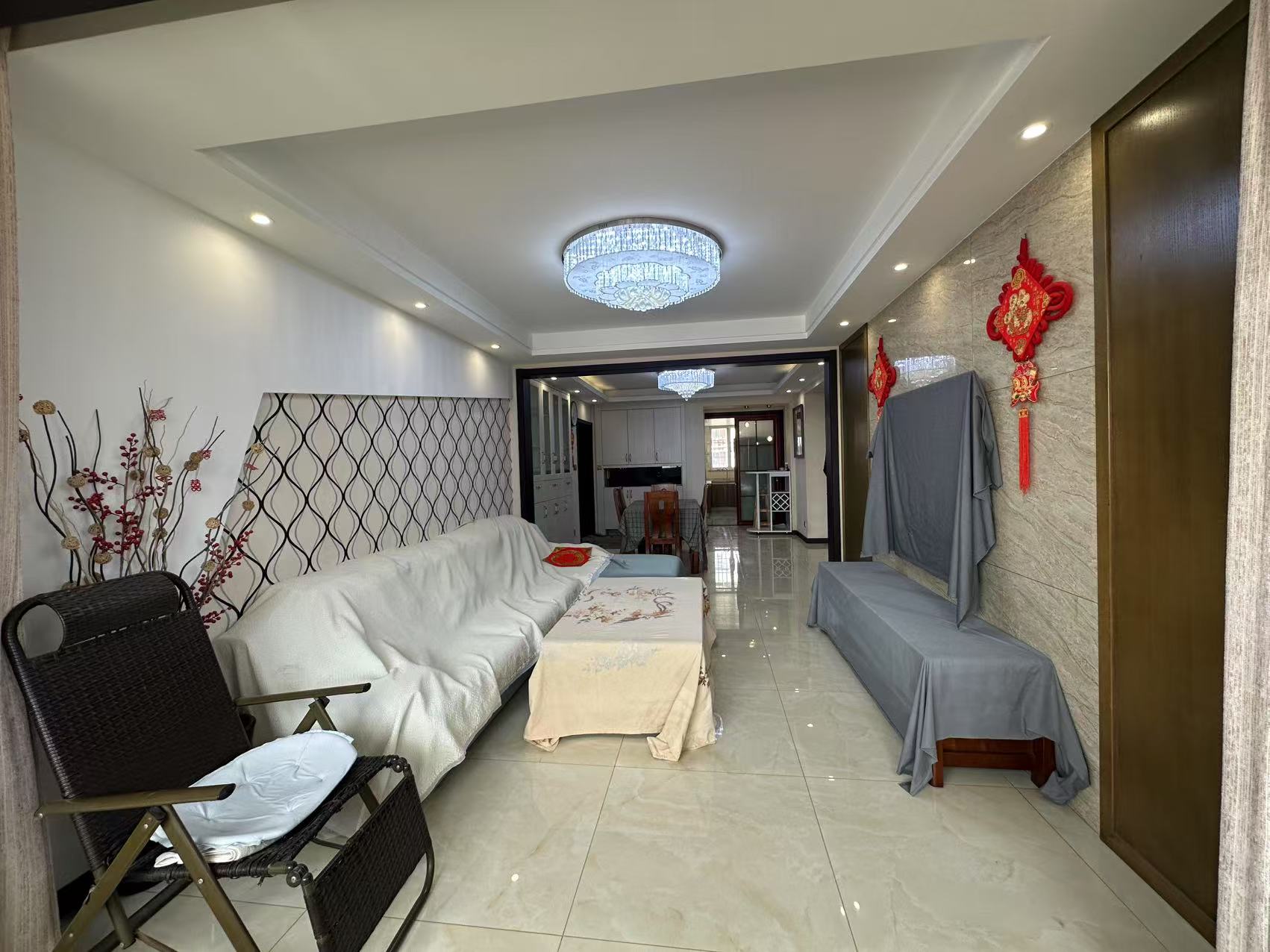 新港花苑 3室1厅1卫 107m²