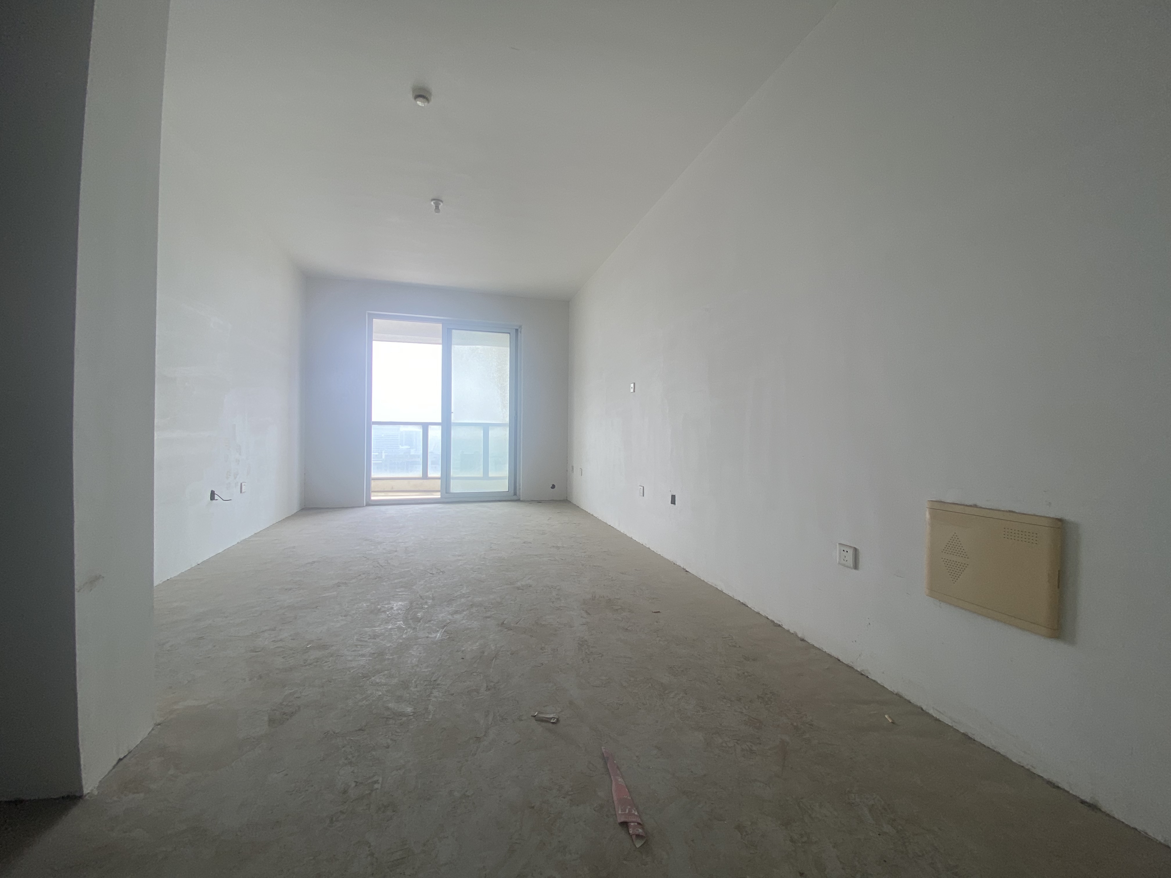 湖滨华庭 3室2厅1卫 91m²