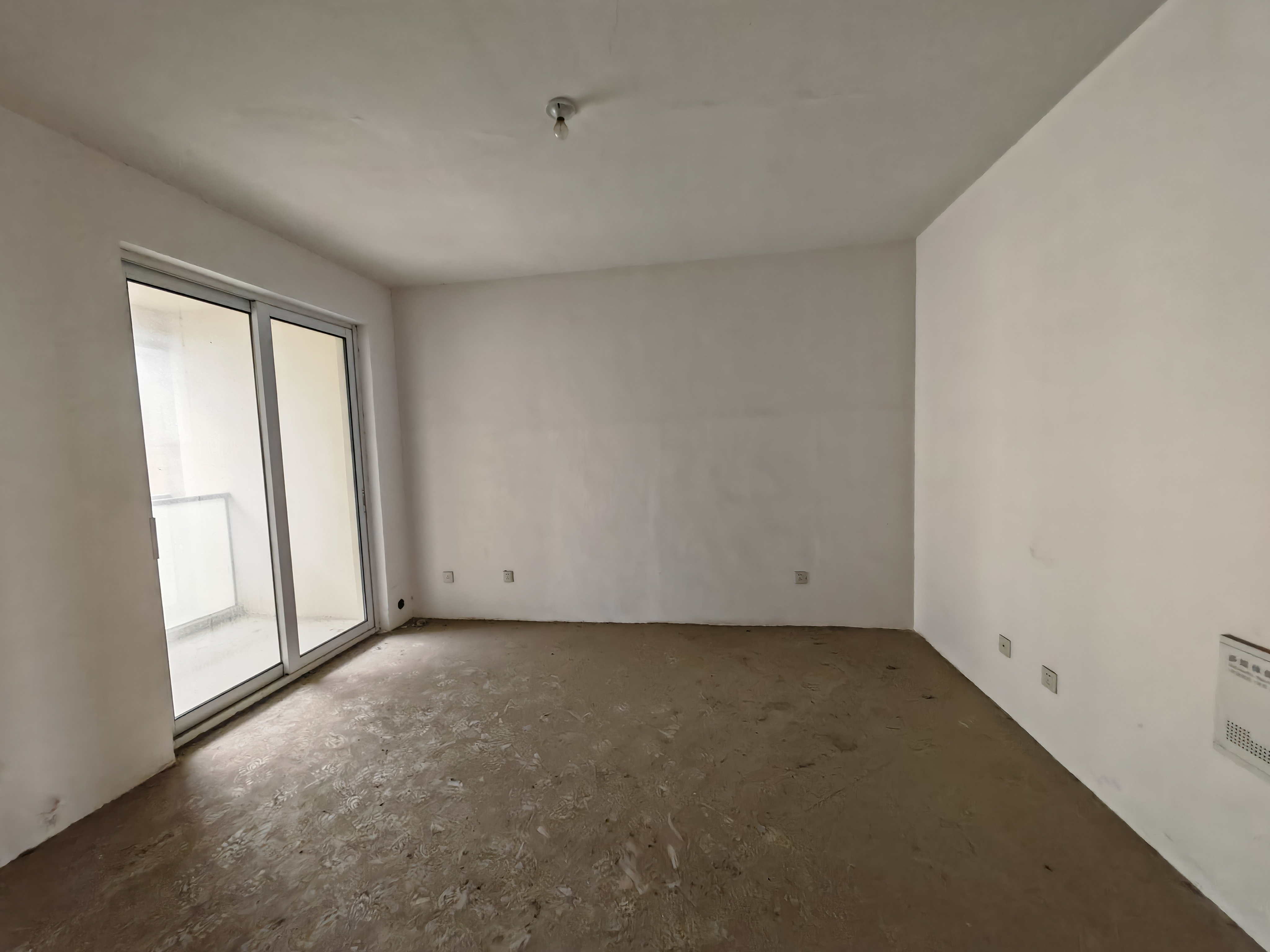 富都豪园 3室2厅1卫 98.00m²