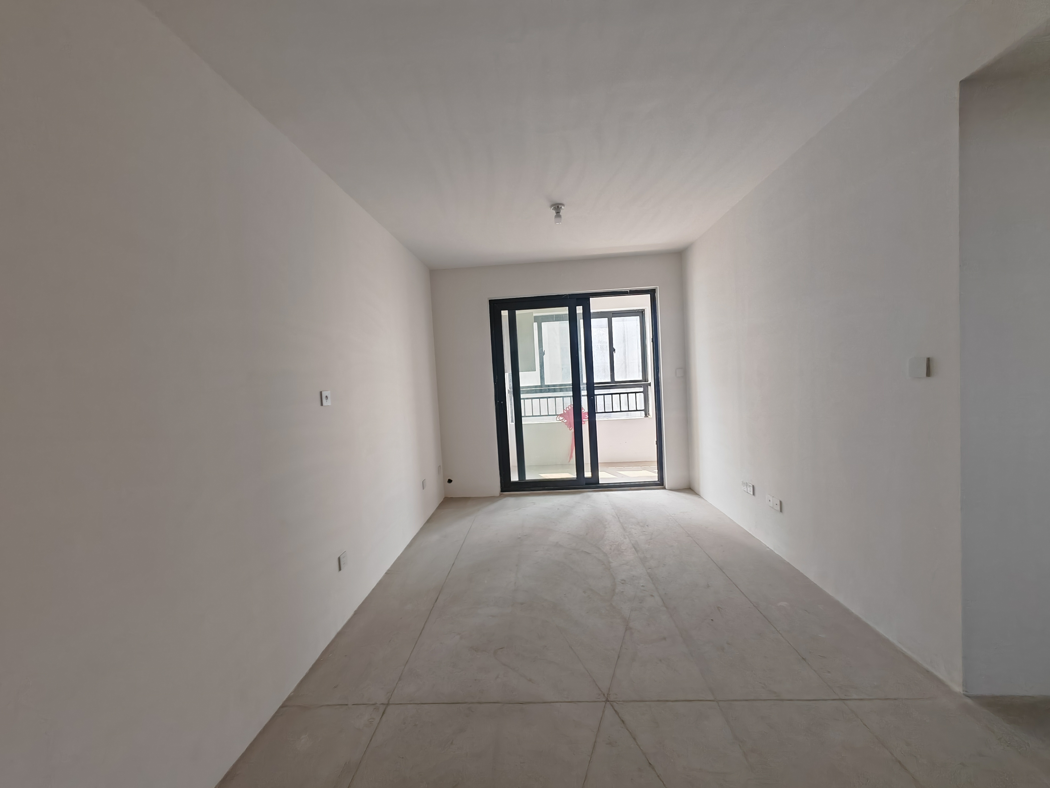 东时区 3室2厅1卫 82m²