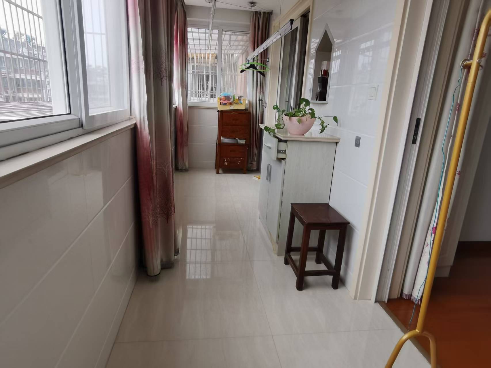 五山新苑 3室2厅1卫 130.00m²