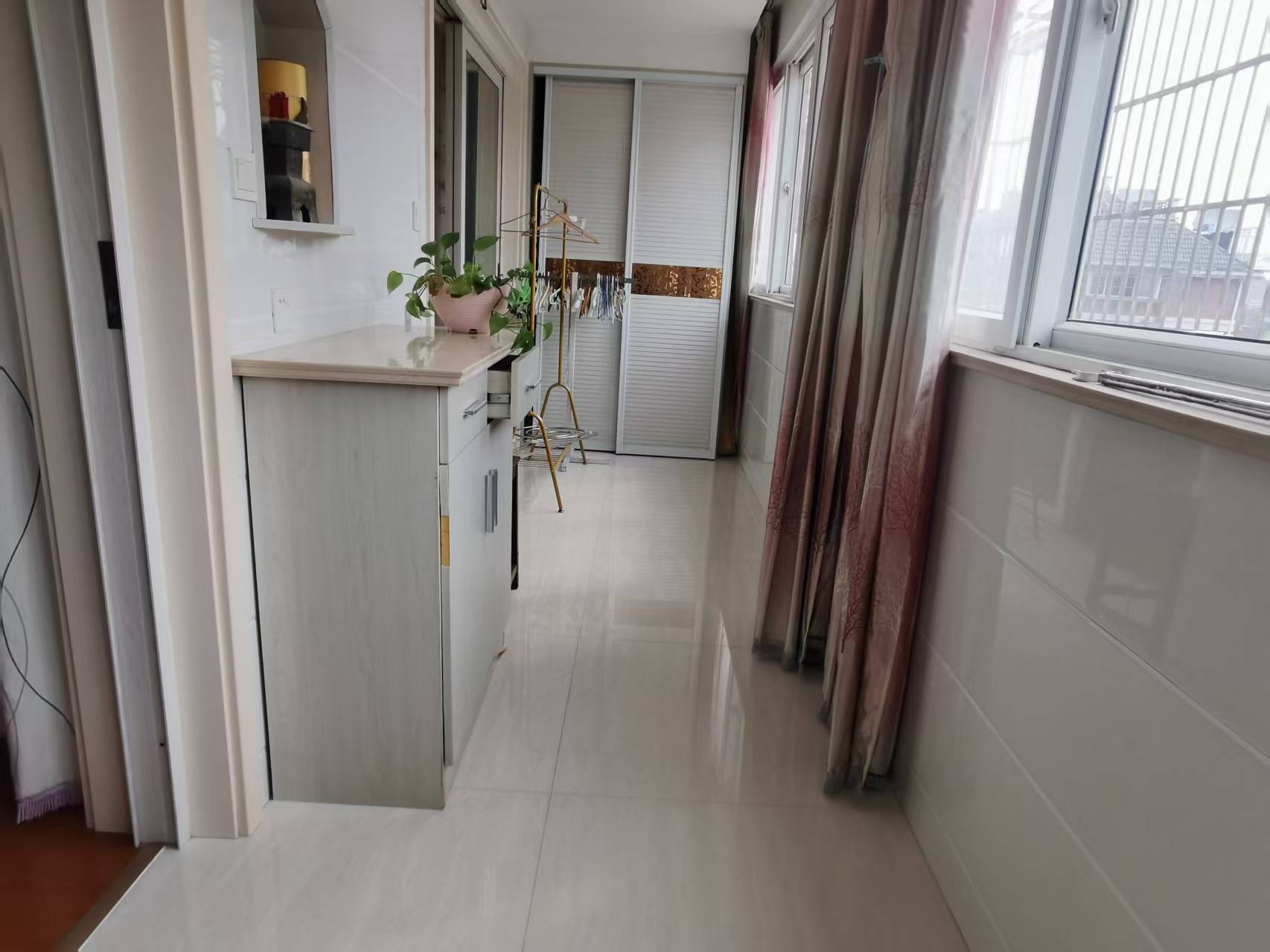 五山新苑 3室2厅1卫 130.00m²