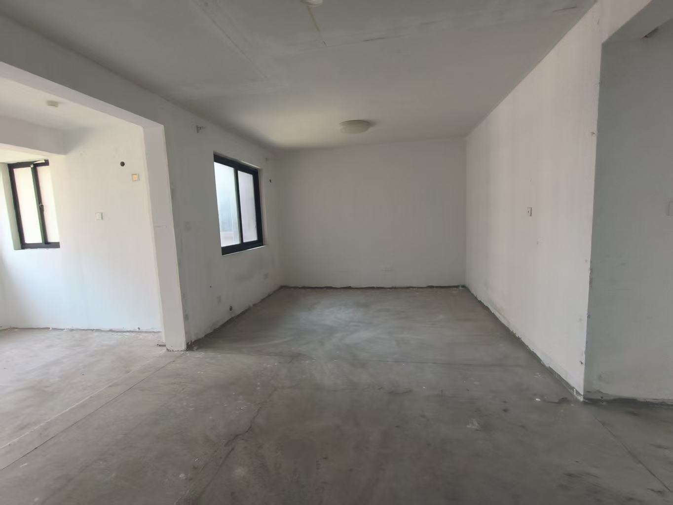 光明嘉苑 2室1厅1卫 95m²