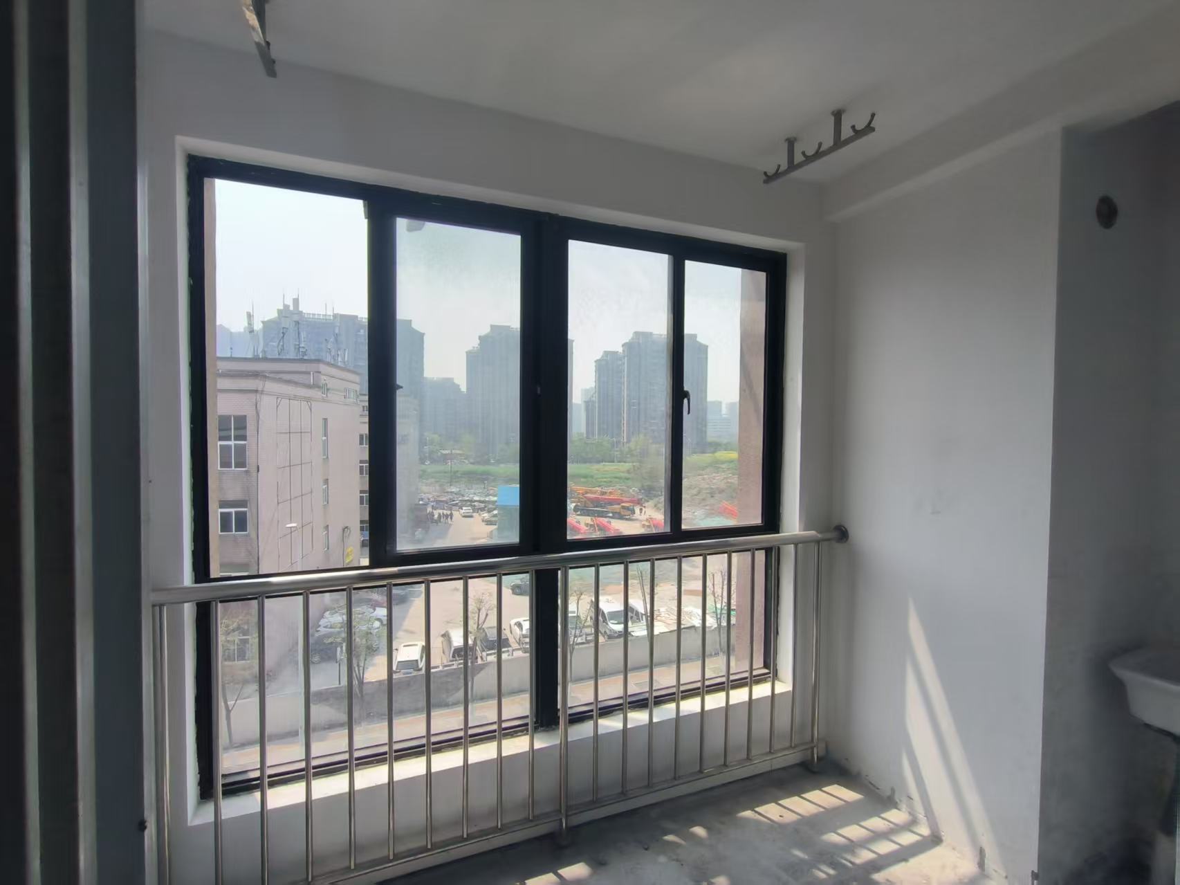 光明嘉苑 2室1厅1卫 95m²