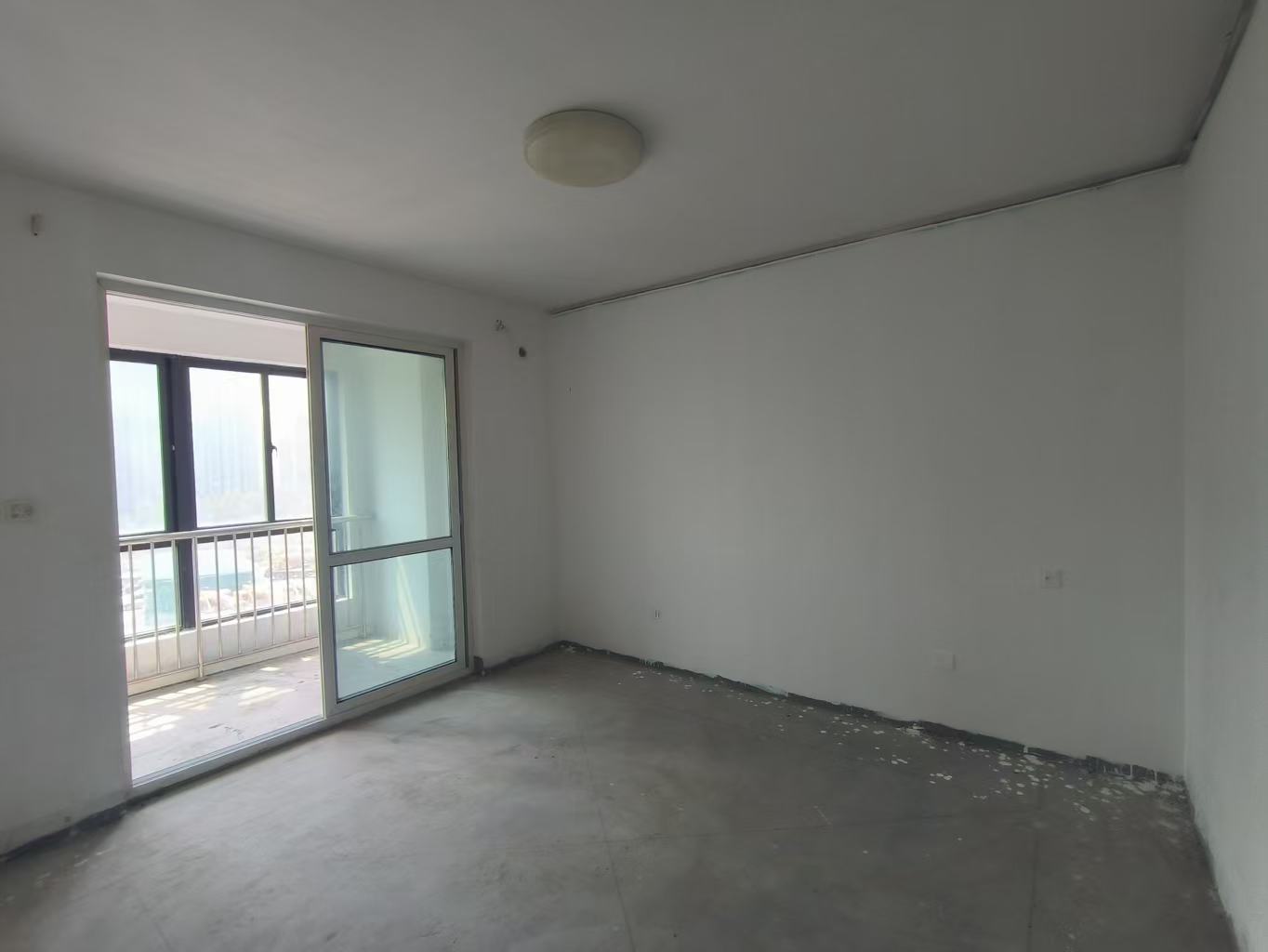 光明嘉苑 2室1厅1卫 95m²