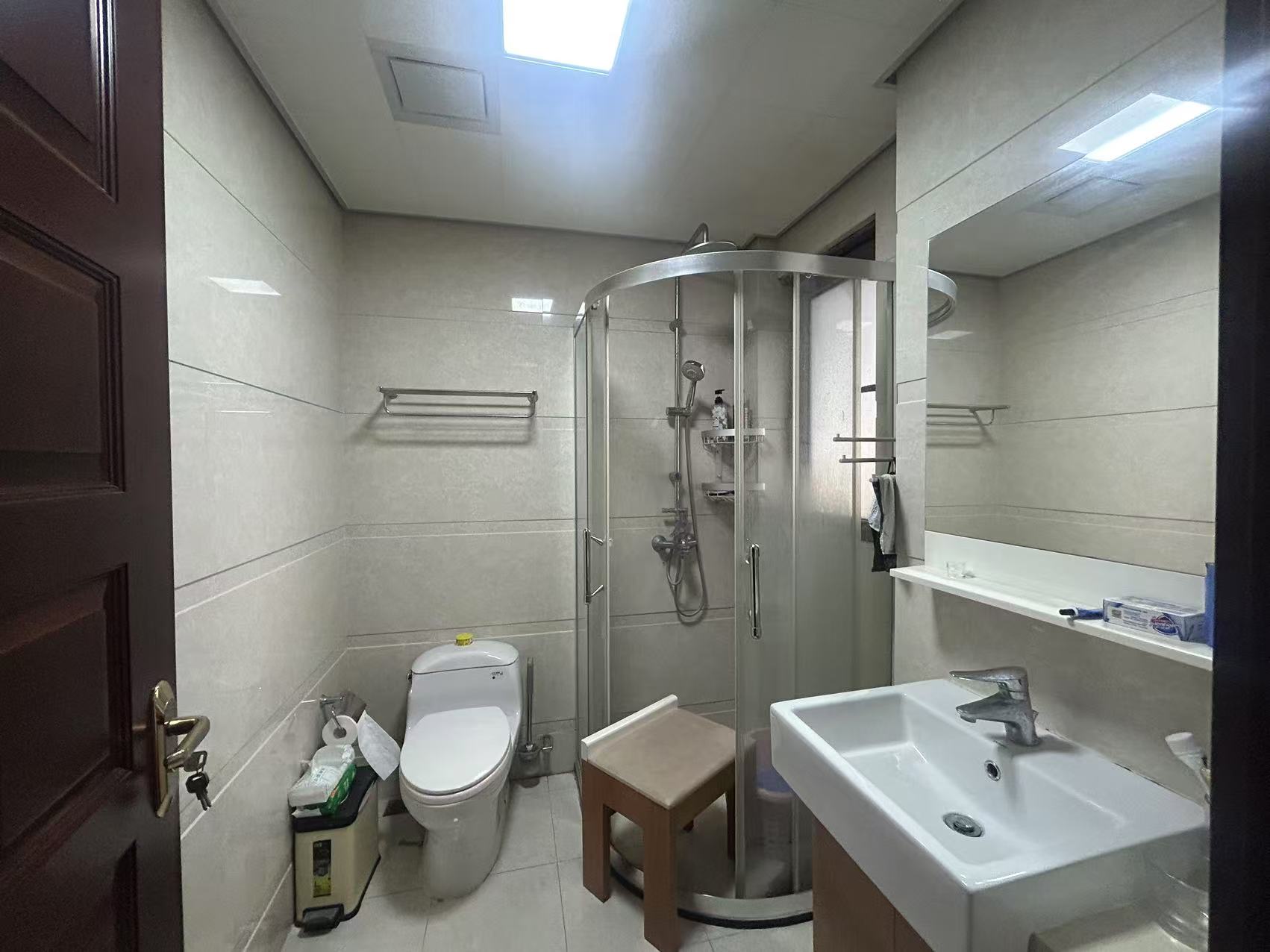万濠华府 4室2厅3卫 194.46m²