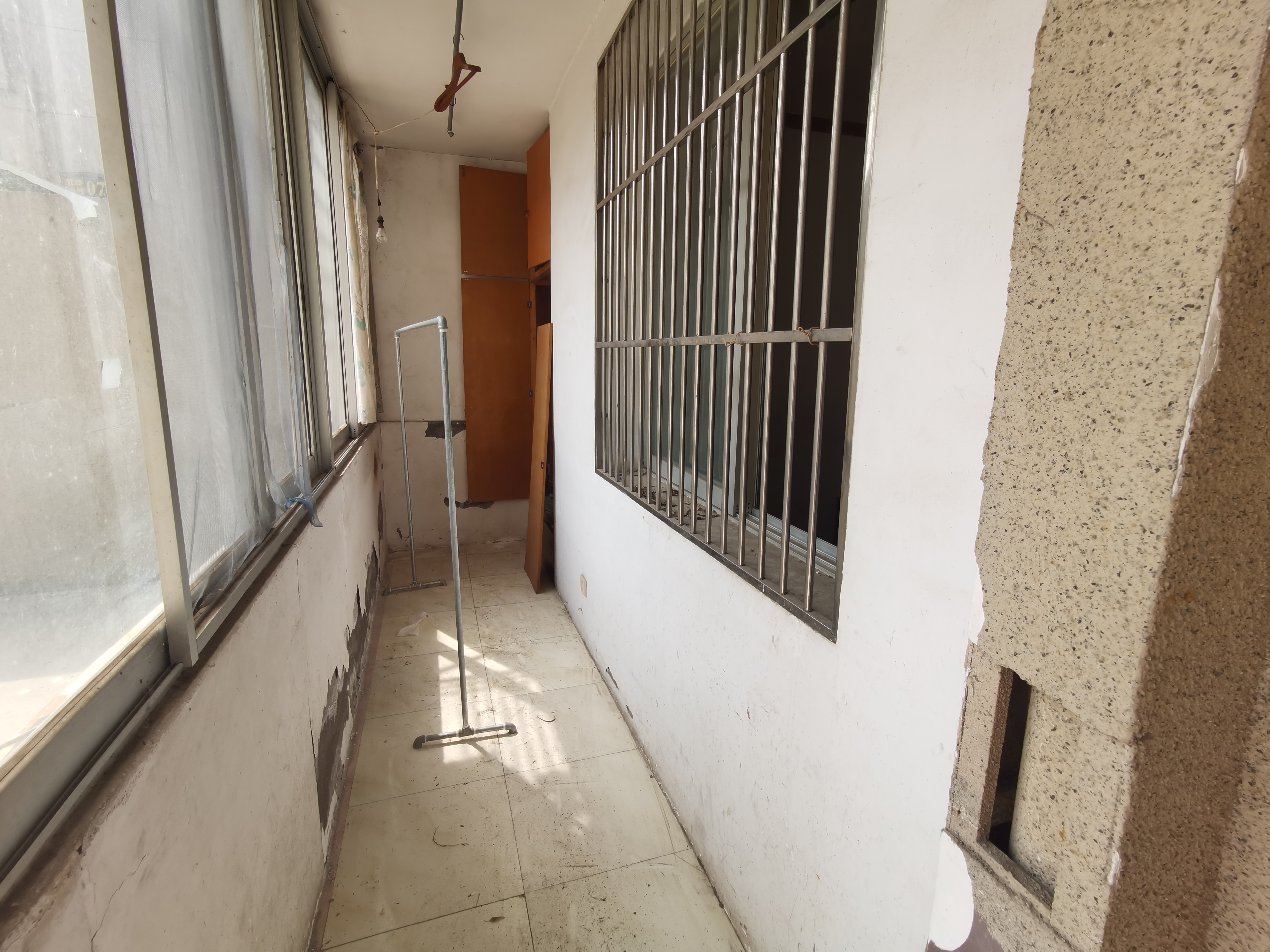 虹桥新村(朝霞路) 3室1厅1卫 71.62m²
