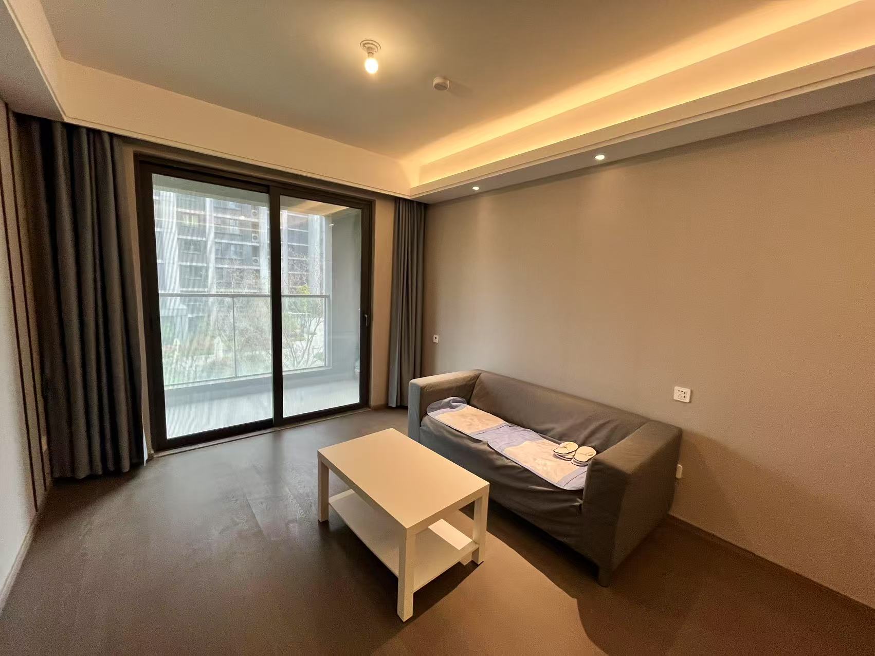 融创时代中心 3室2厅1卫 95m&sup2;