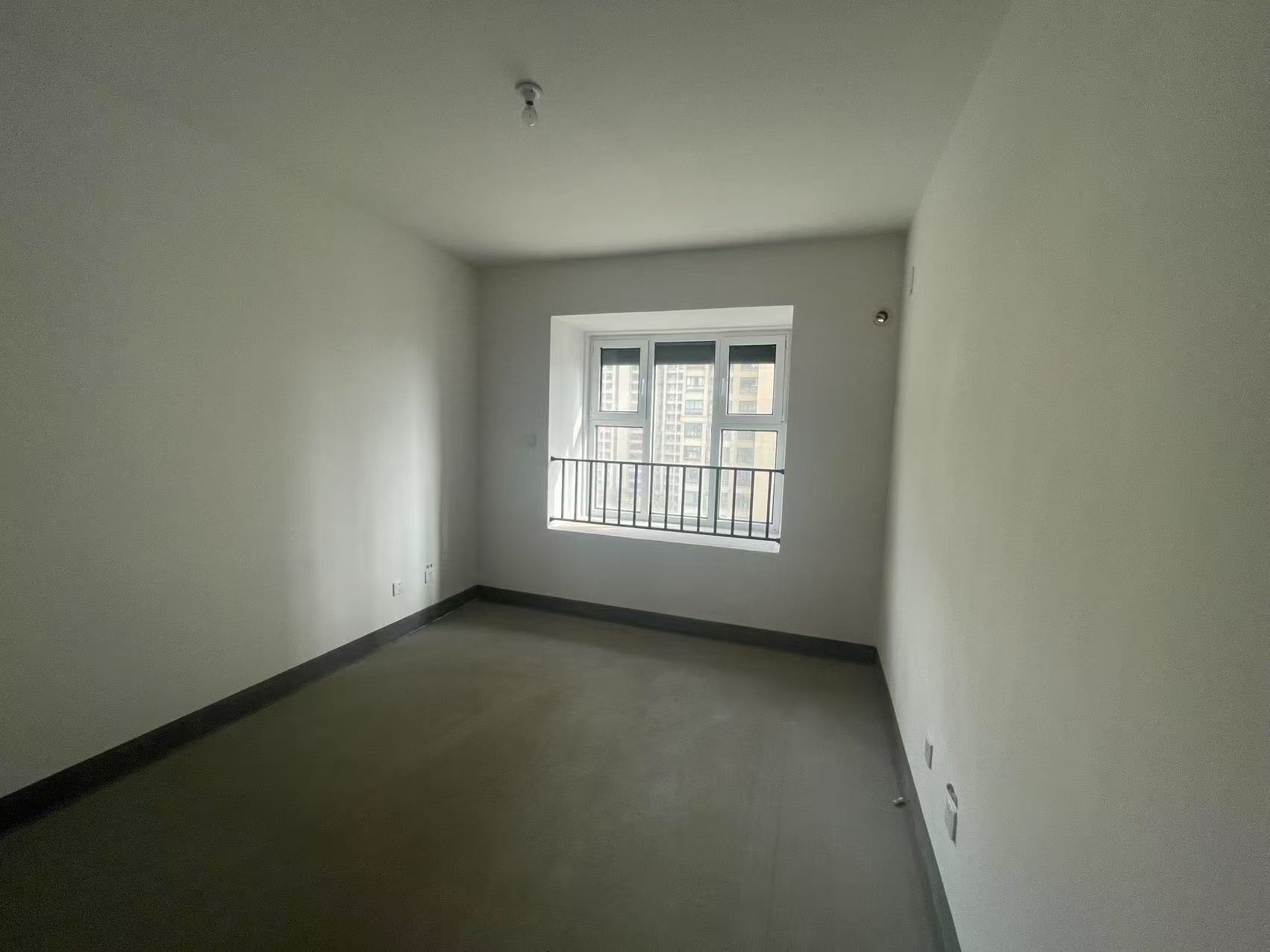 世茂新界 3室1厅1卫 90.06m&sup2;