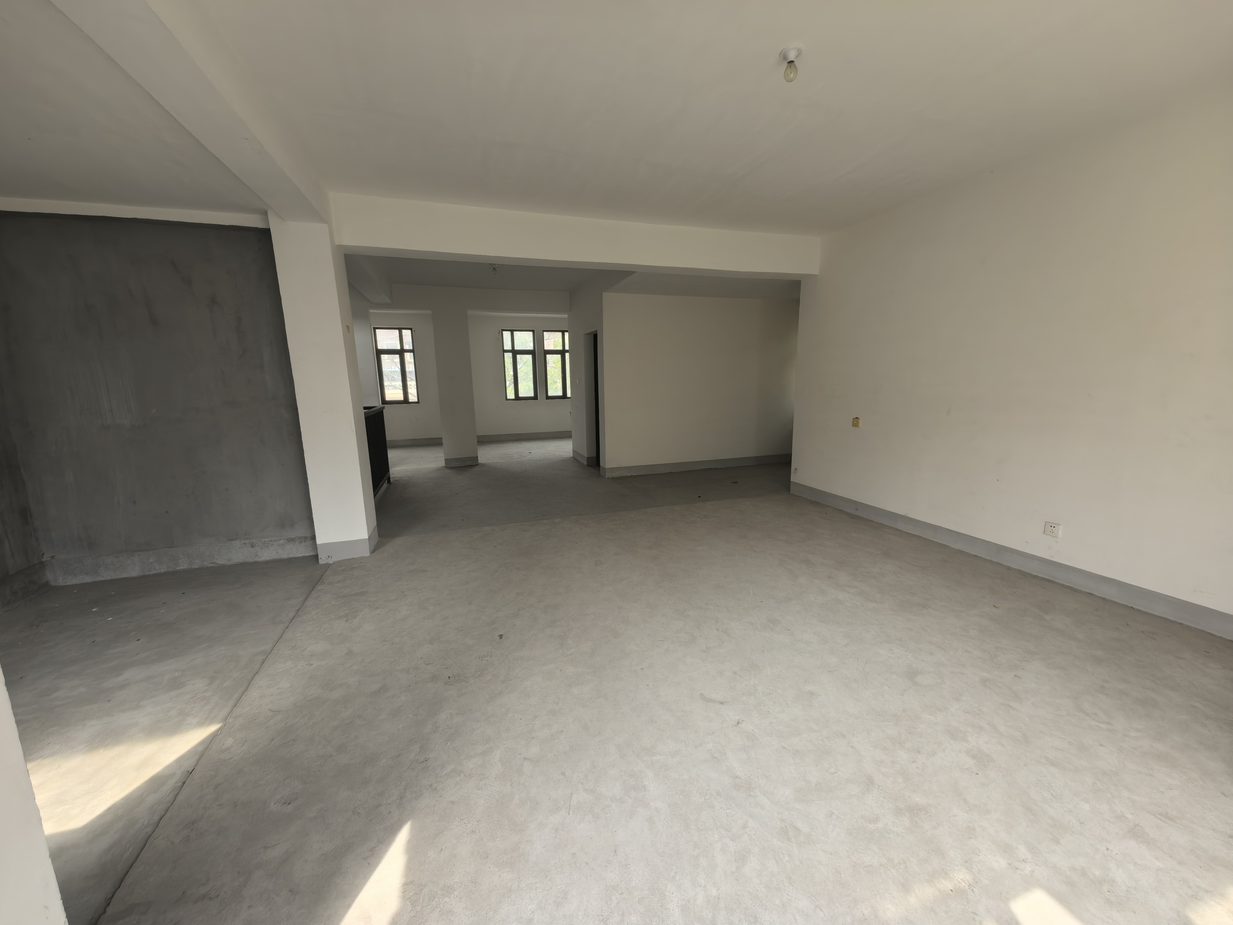 紫琅上郡 6室3厅4卫 288.00m²