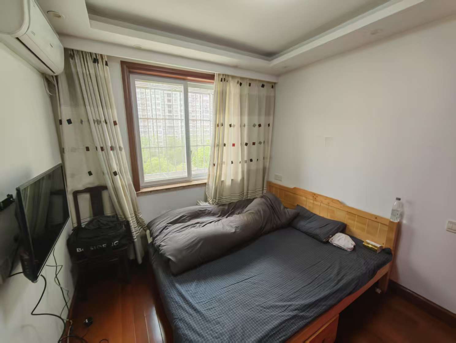 惠泽苑 3室2厅1卫 128m²