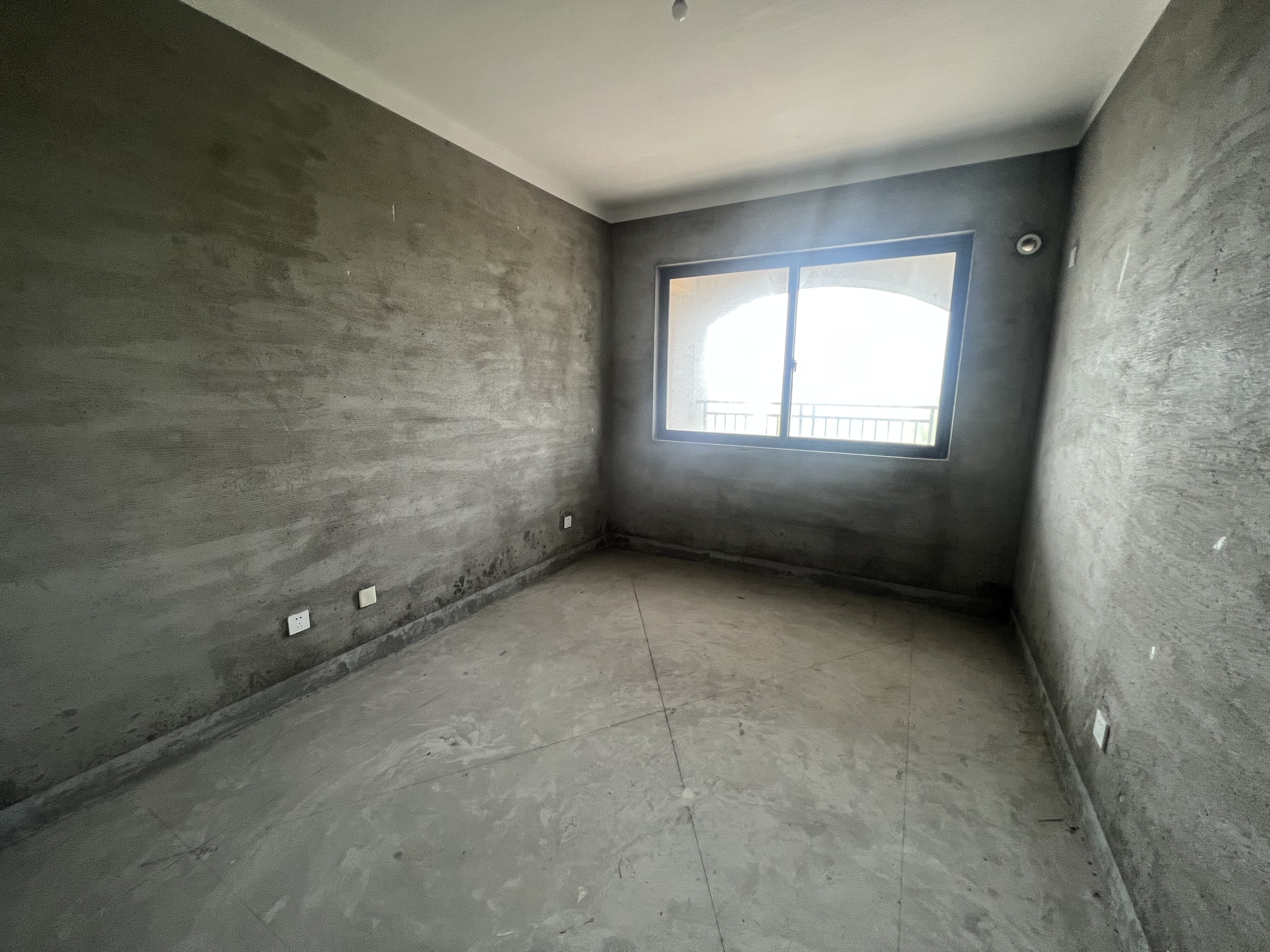 华强城四期 3室2厅2卫 123.88m&sup2;