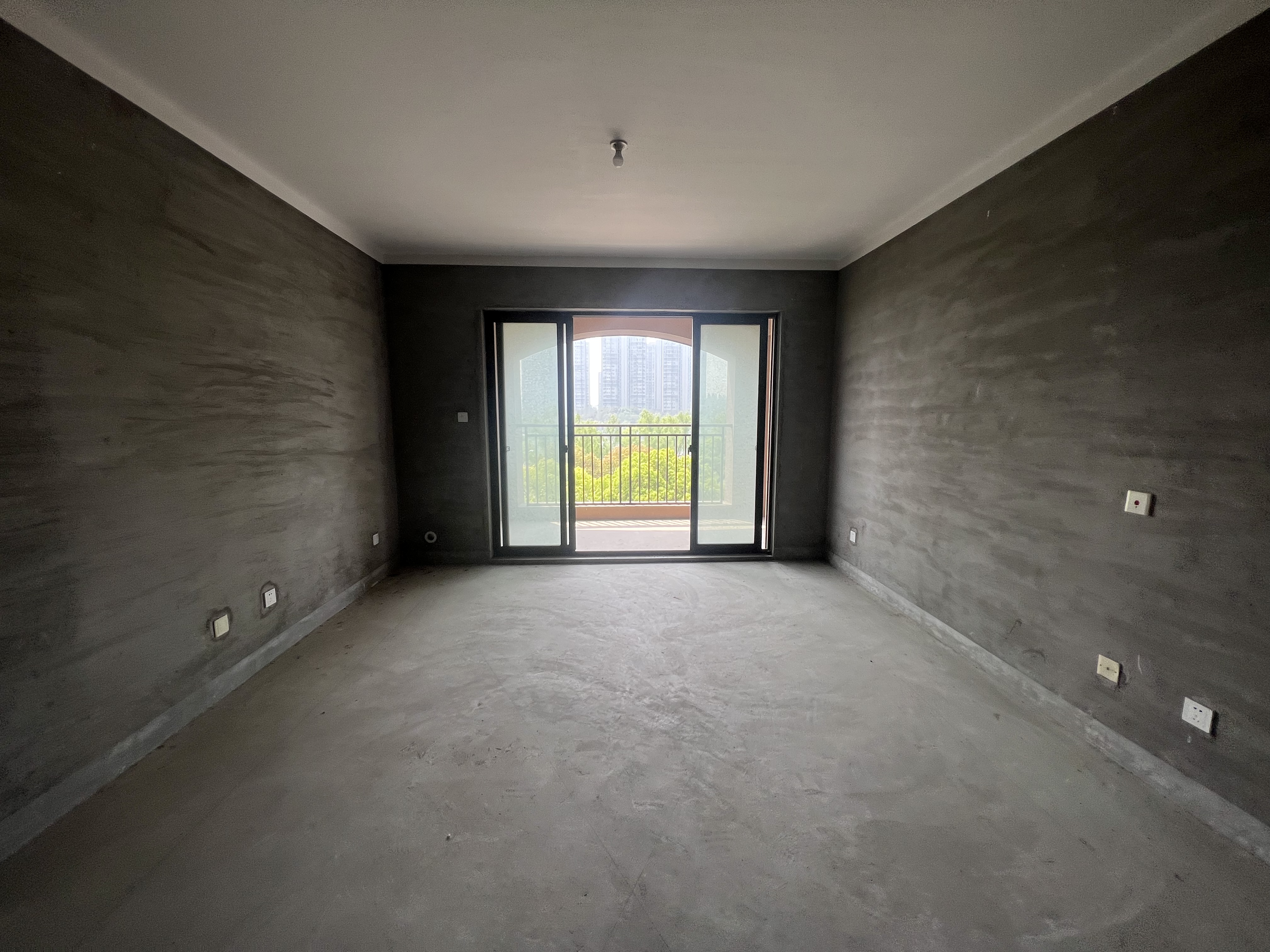 华强城四期 3室2厅2卫 123.88m&sup2;