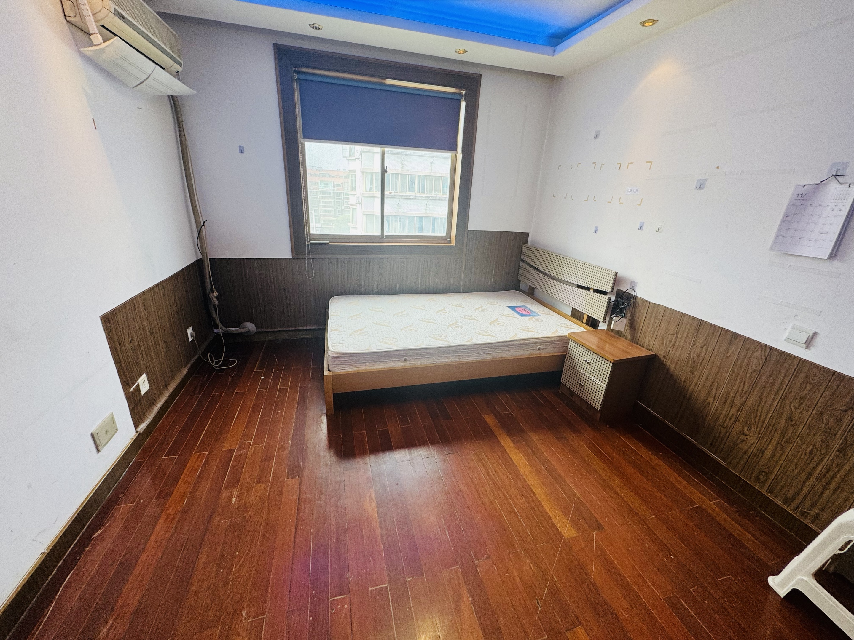 天都花苑 3室1厅1卫 115m²