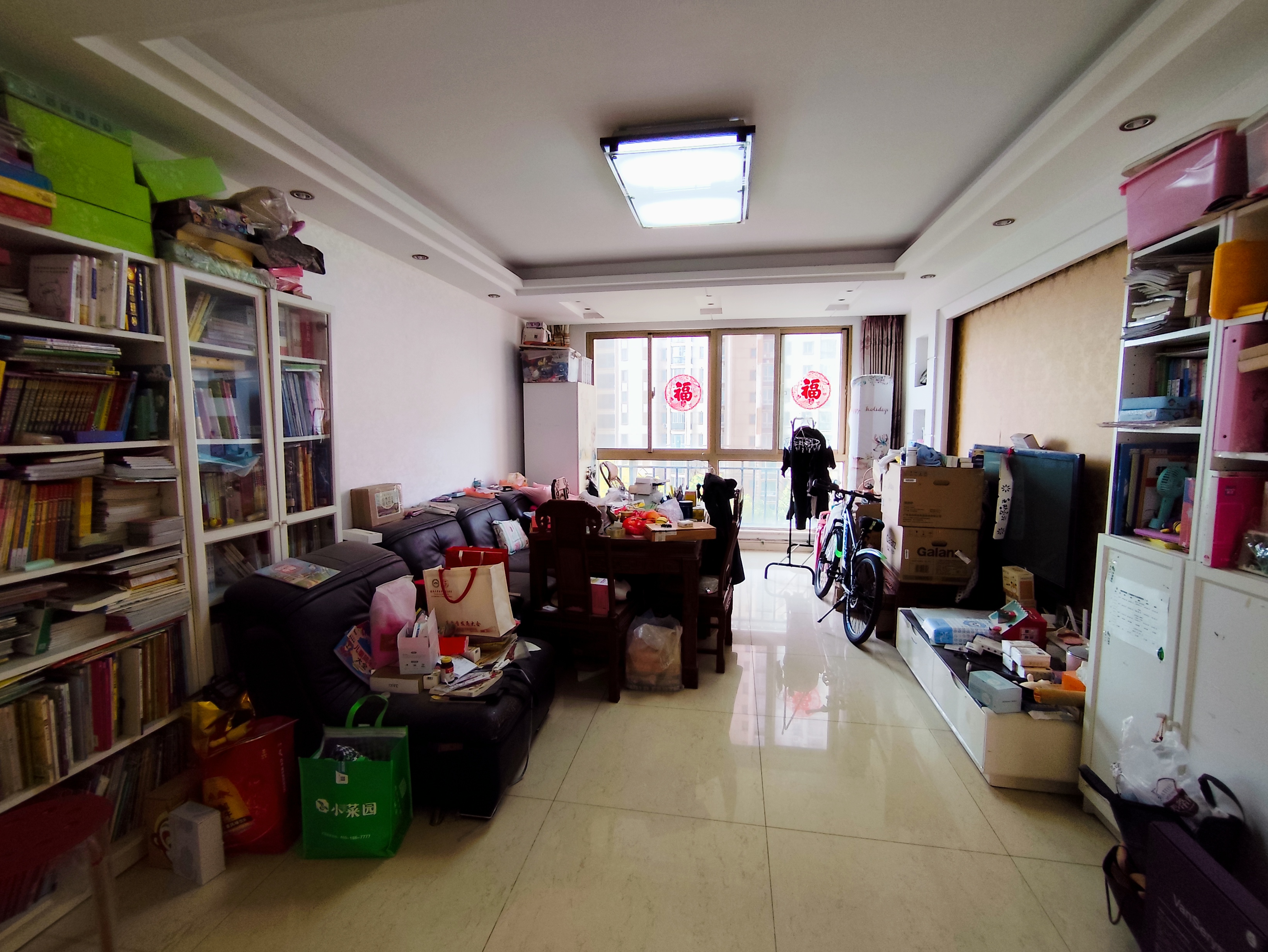 中南世纪花城一期 3室2厅1卫 132.3m²