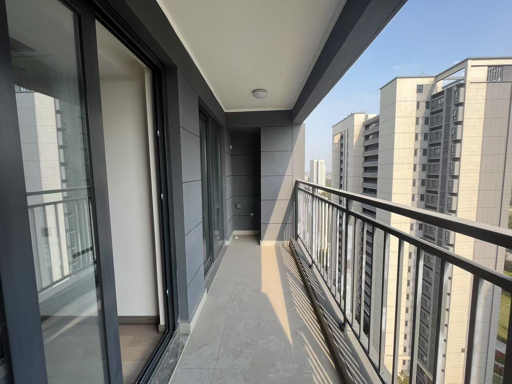 万科时代之光 3室2厅1卫 93m²