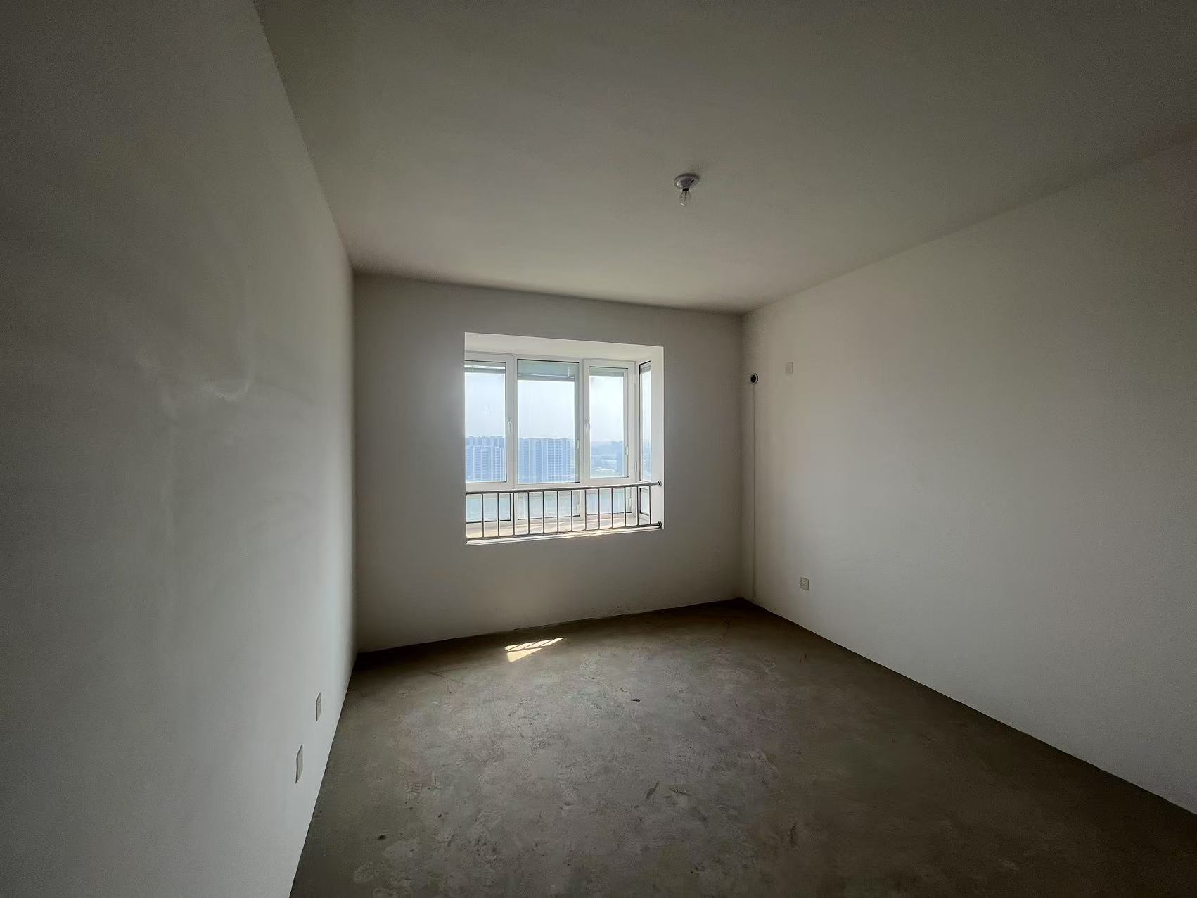 富都豪园 3室2厅2卫 170.00m&sup2;