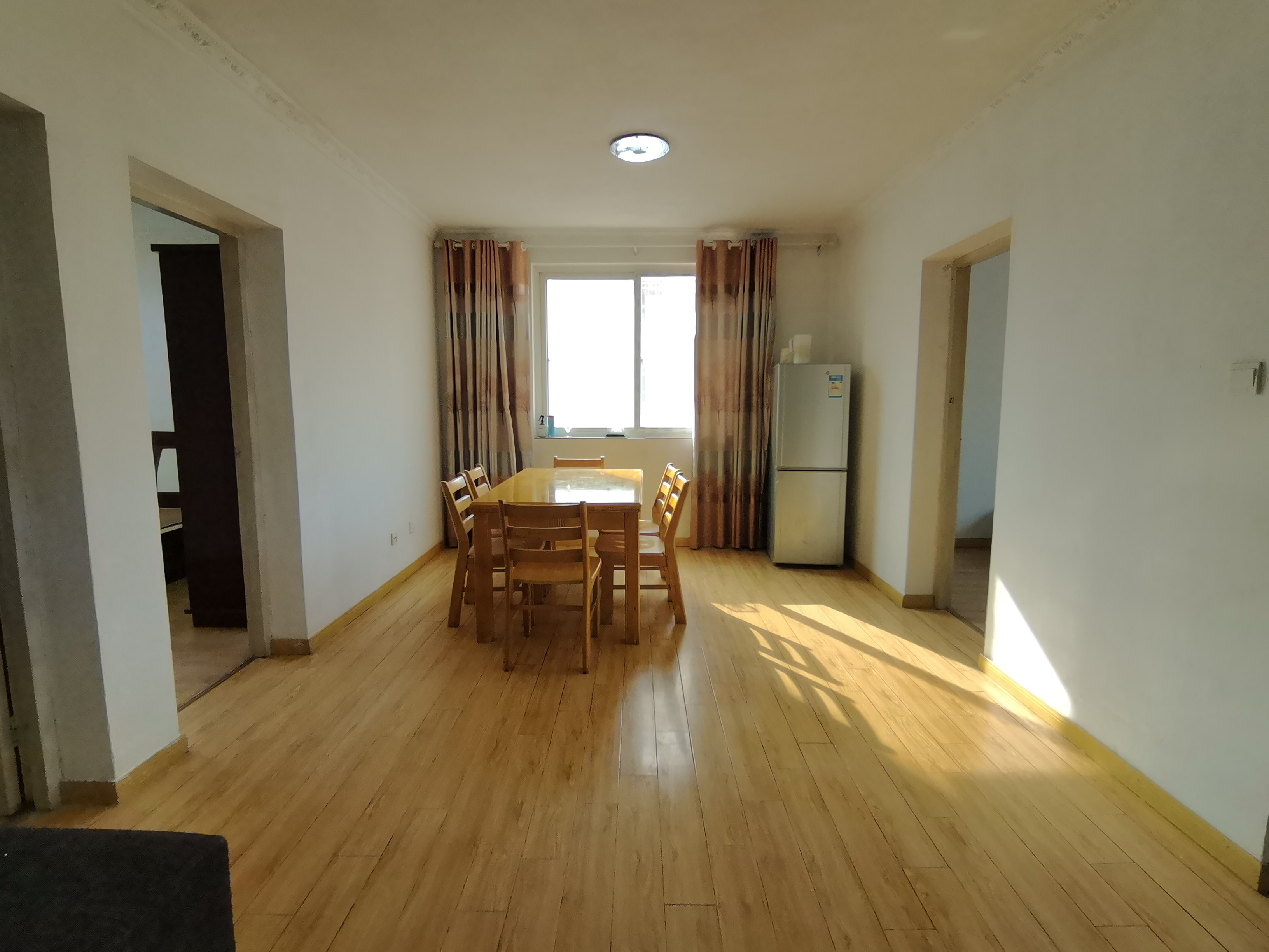 永和佳苑东区 3室2厅1卫 94m²