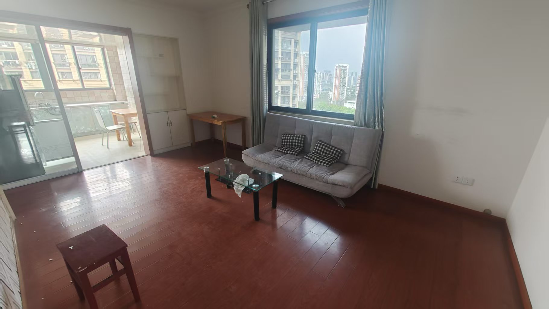 紫东南苑南区 2室1厅1卫 95.00m²