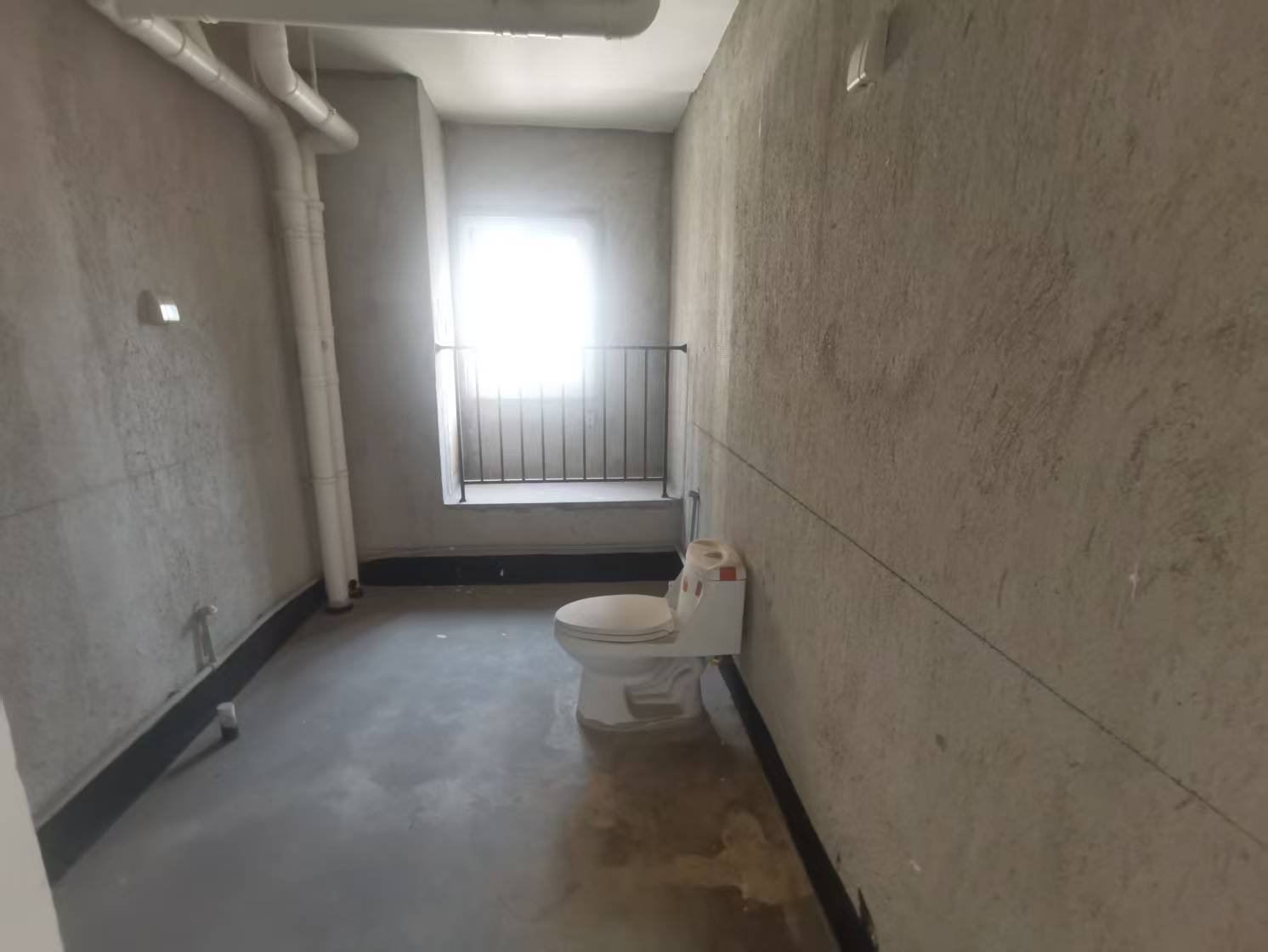 和融&bull;优山美地名邸 4室2厅2卫 170m&sup2;