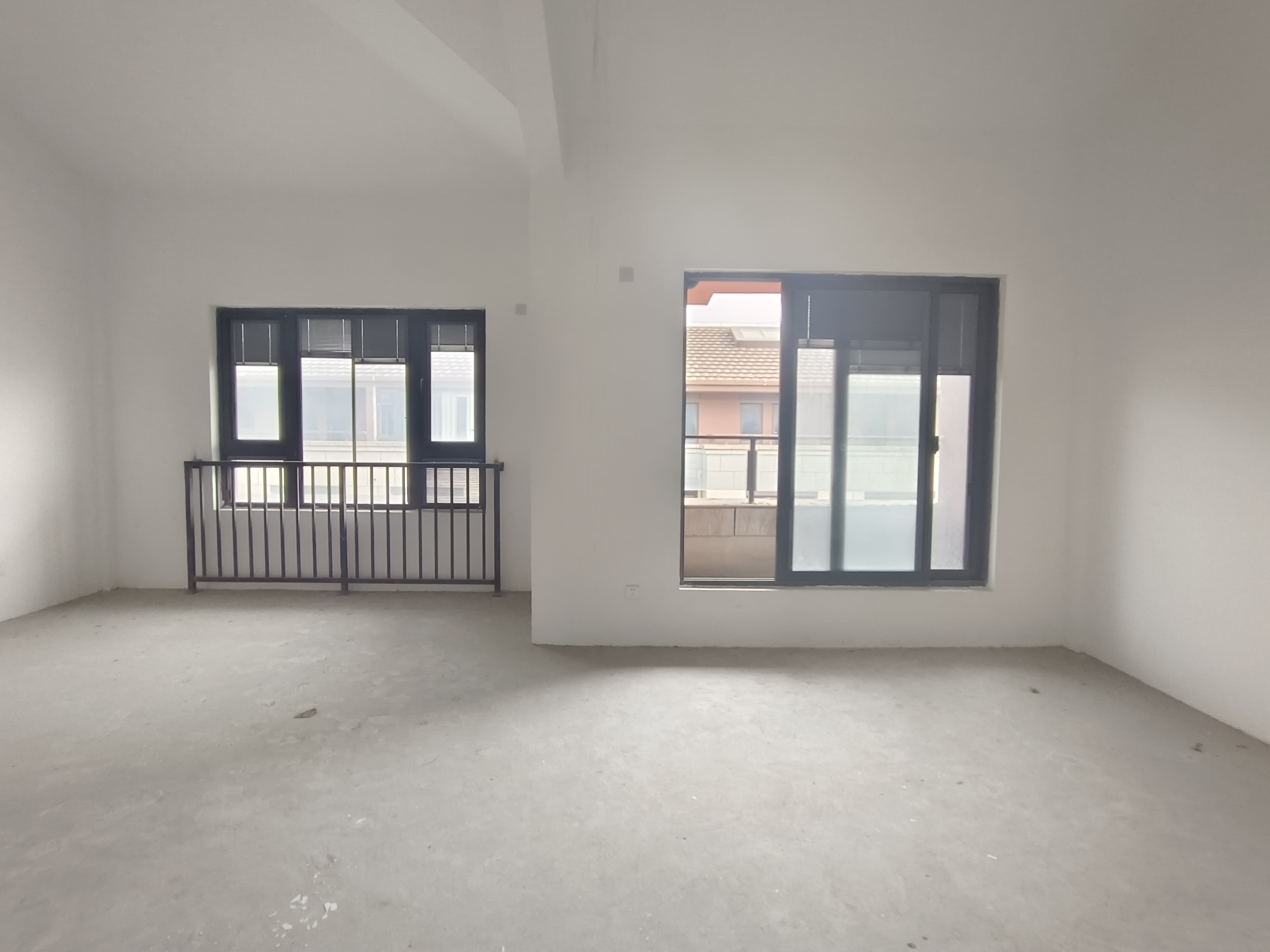 南通别业 4室2厅3卫 274.7m&sup2;