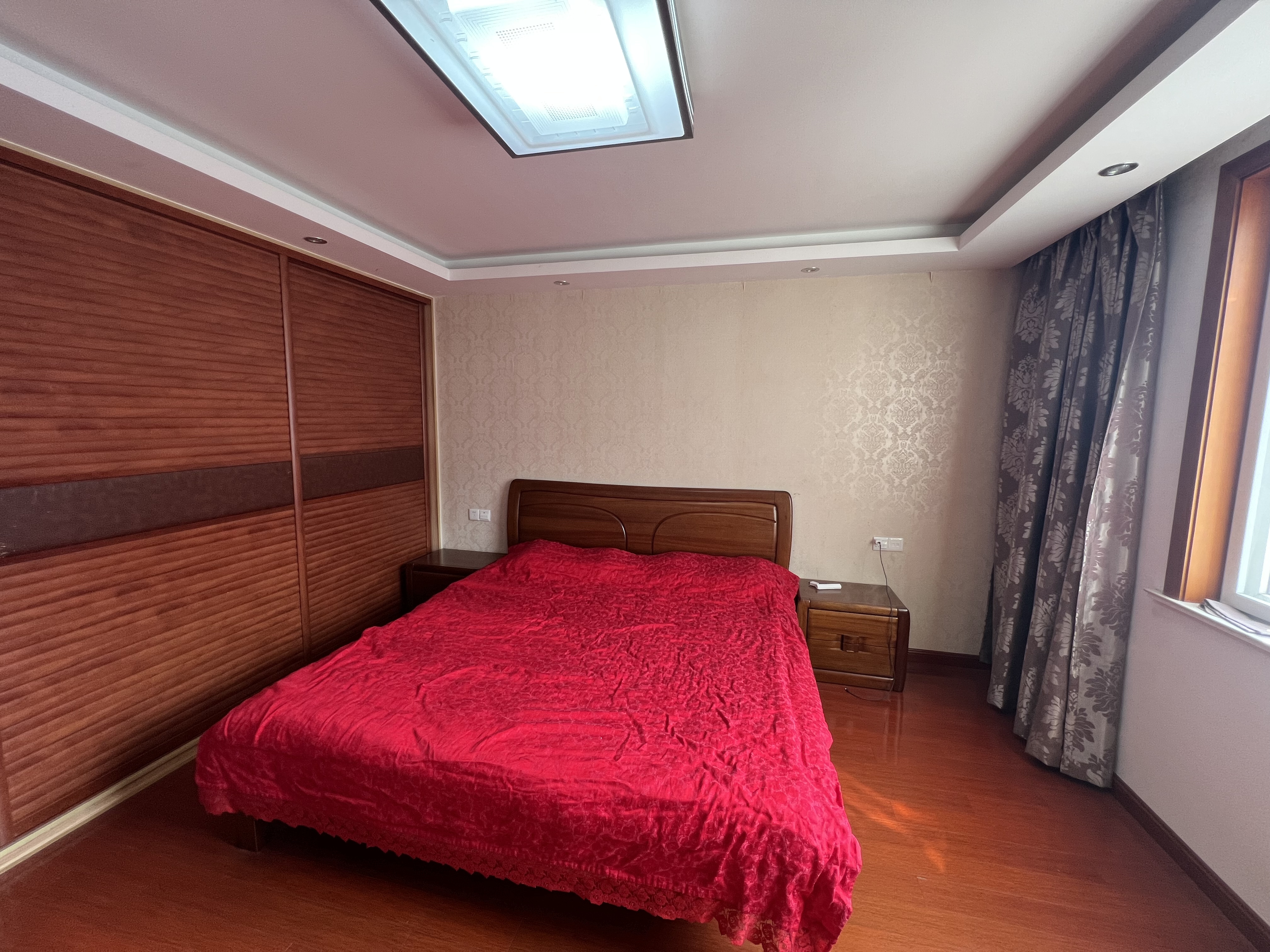 五山公寓 4室2厅2卫 171.87m&sup2;