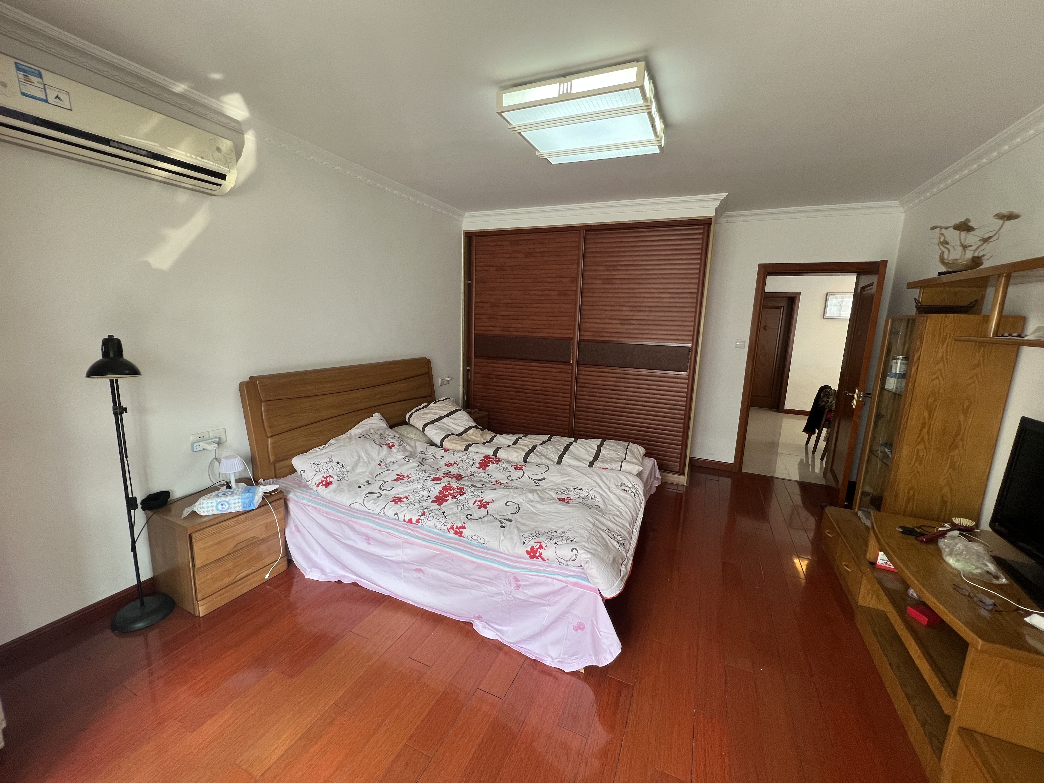 五山公寓 4室2厅2卫 171.87m&sup2;