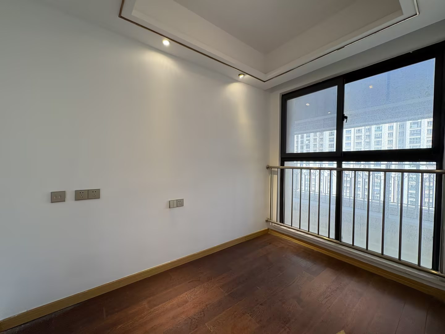 中南世纪花城三期 3室2厅1卫 99.87m&sup2;