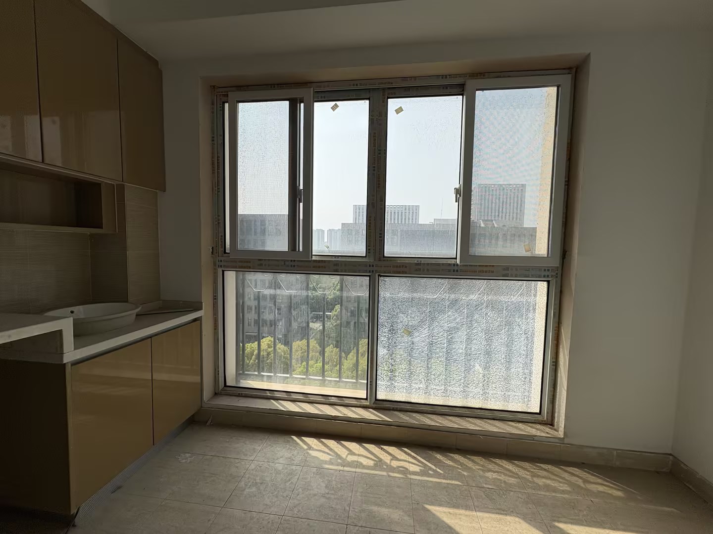 中南世纪花城三期 3室2厅1卫 99.87m&sup2;