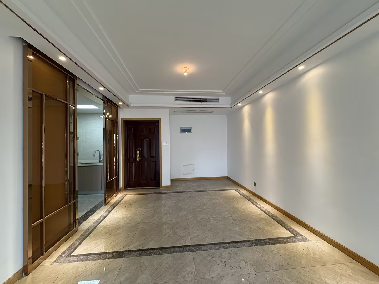 中南世纪花城三期 3室2厅1卫 99.87m&sup2;