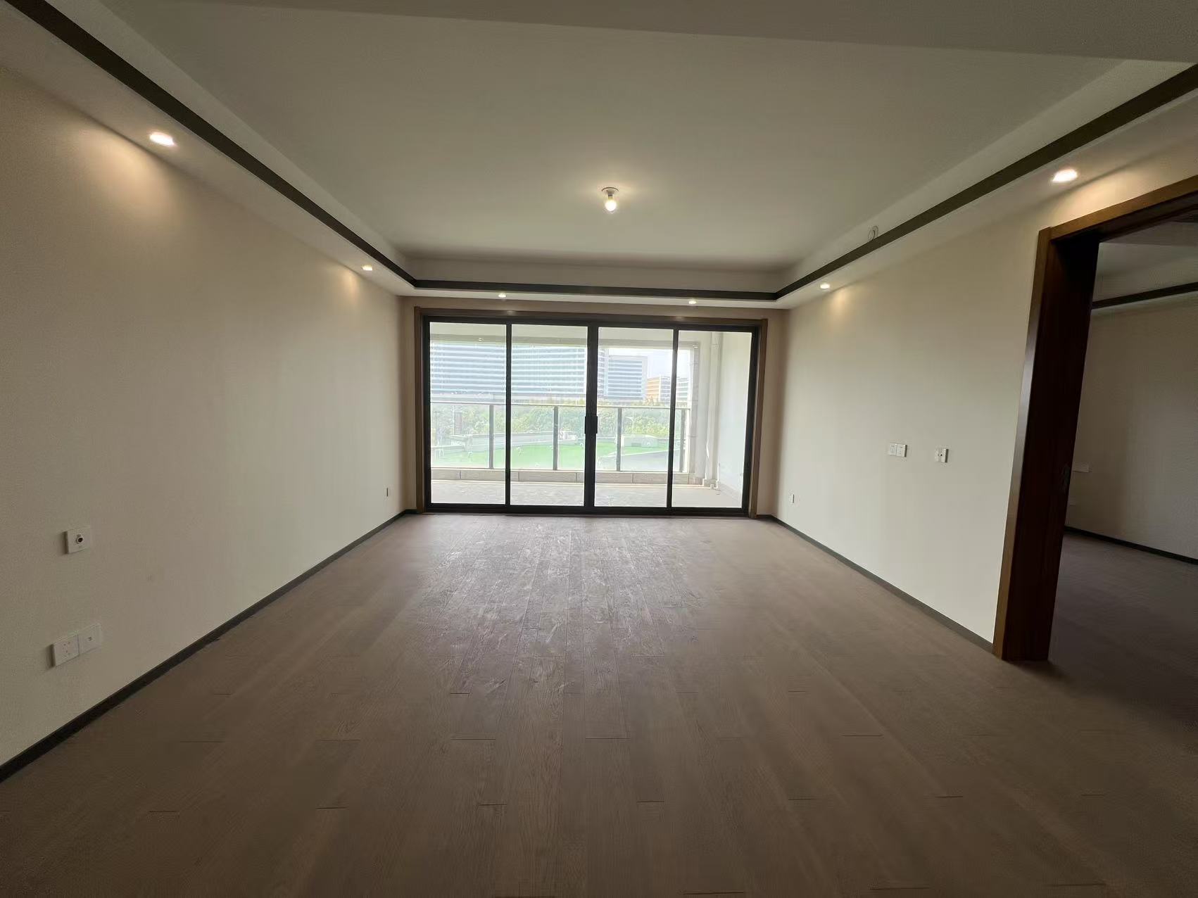 远创东樾 4室2厅3卫 155.00m²