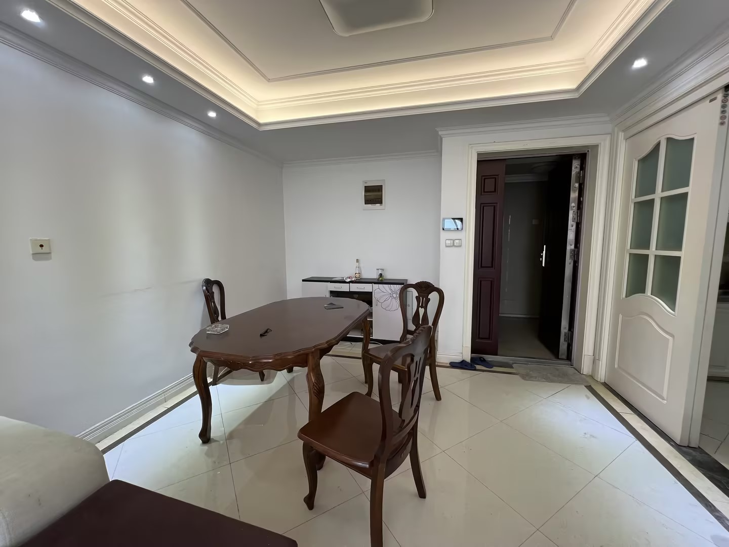 中南世纪花城三期 3室2厅1卫 105.84m²