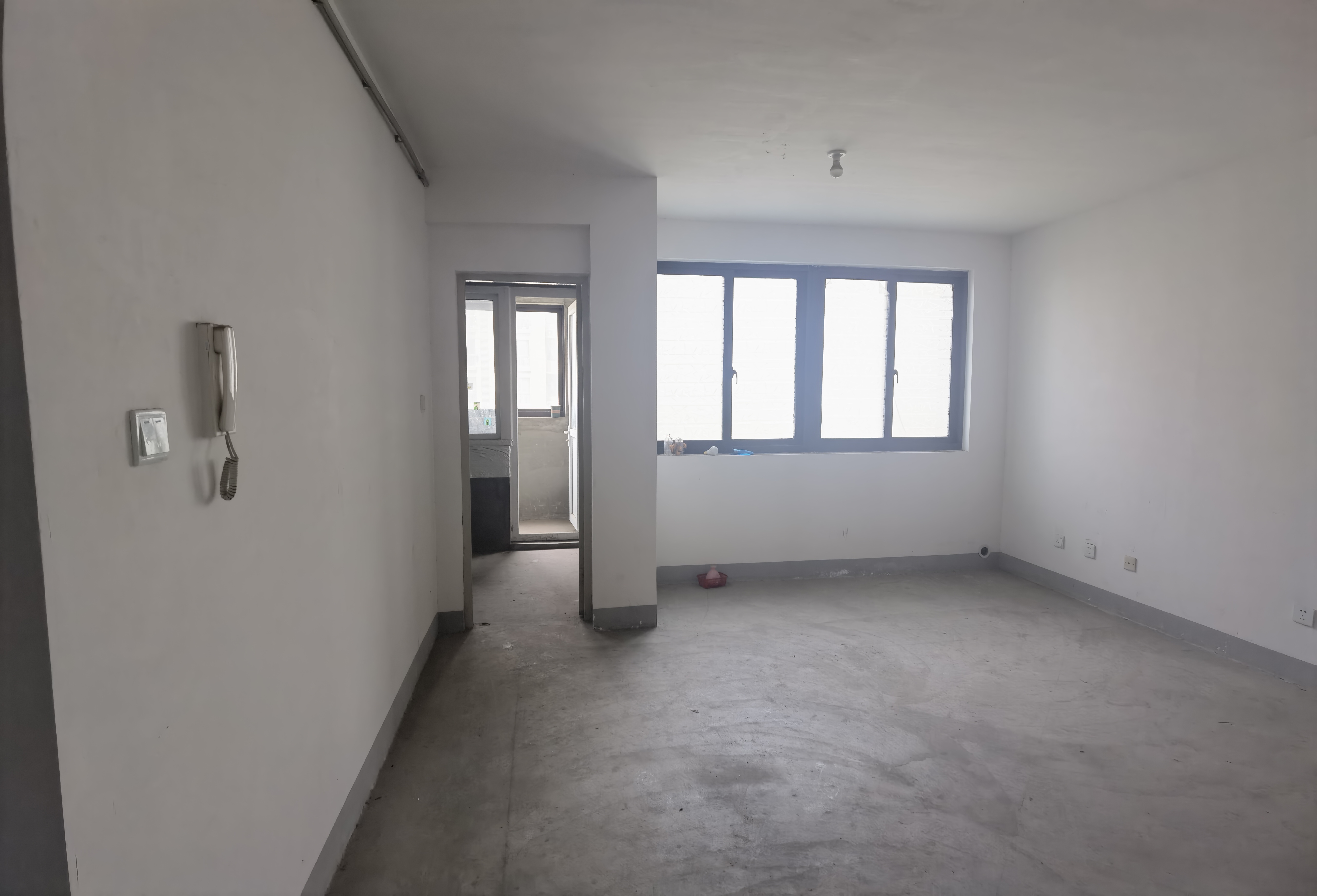 临江家园 1室0厅0卫 100.71m&sup2;