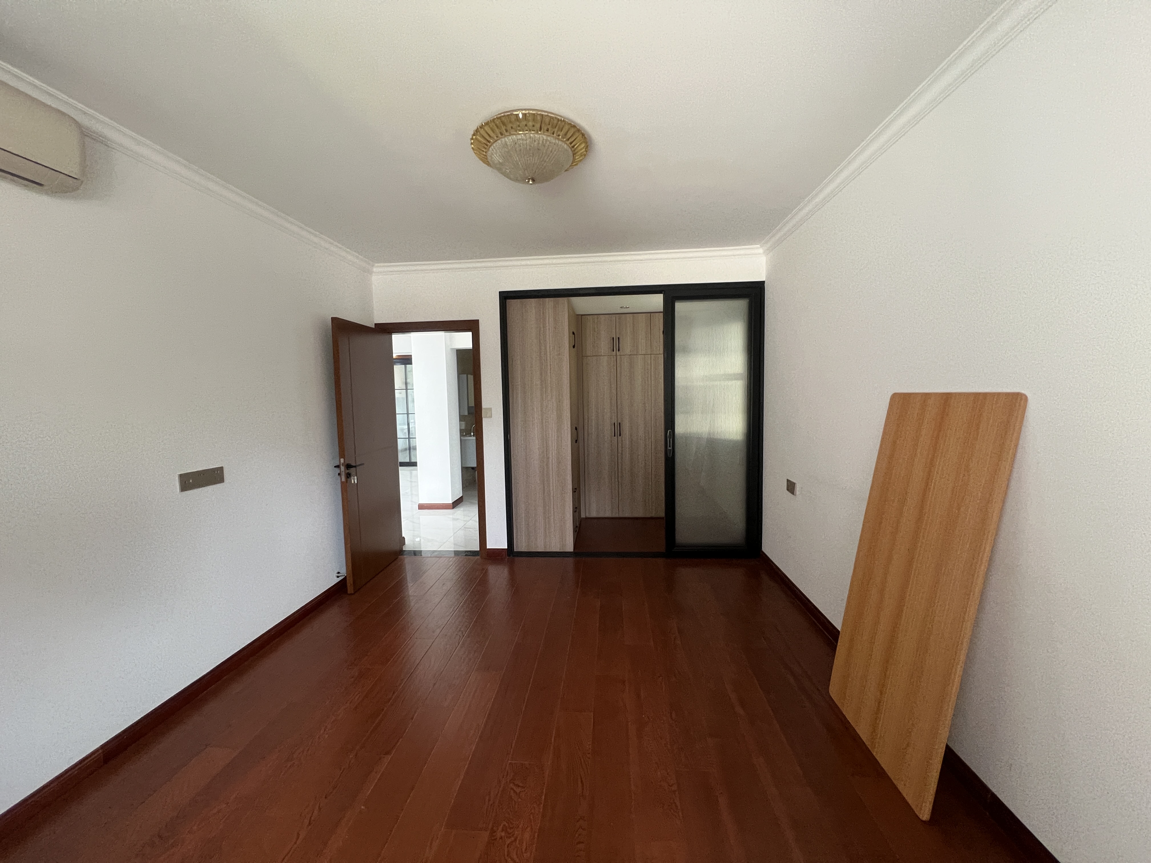 招商新城雍景湾 3室2厅1卫 115m²