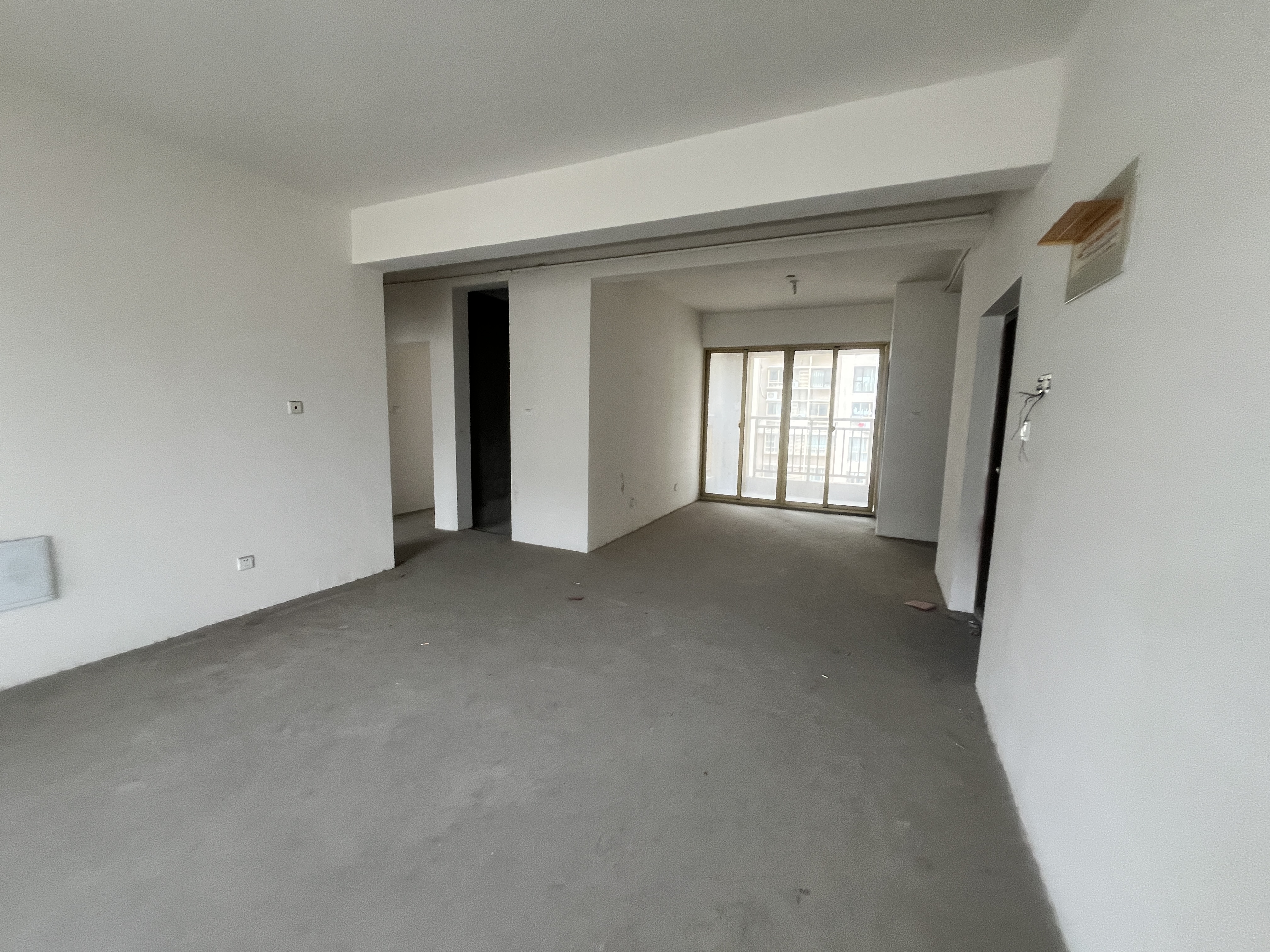 尚海湾 3室2厅2卫 145m²