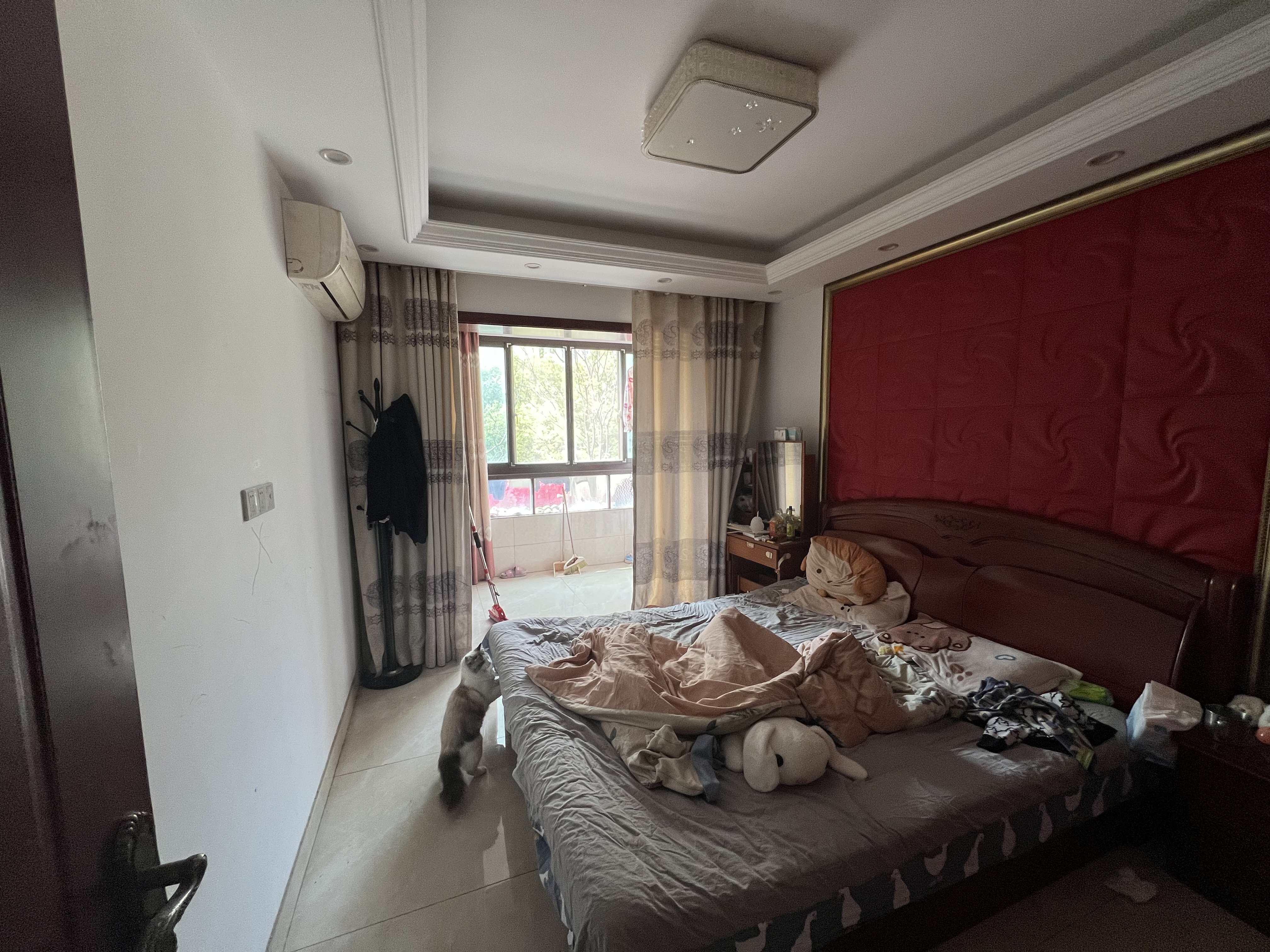 皇家花园北区 3室2厅1卫 109.98m&sup2;