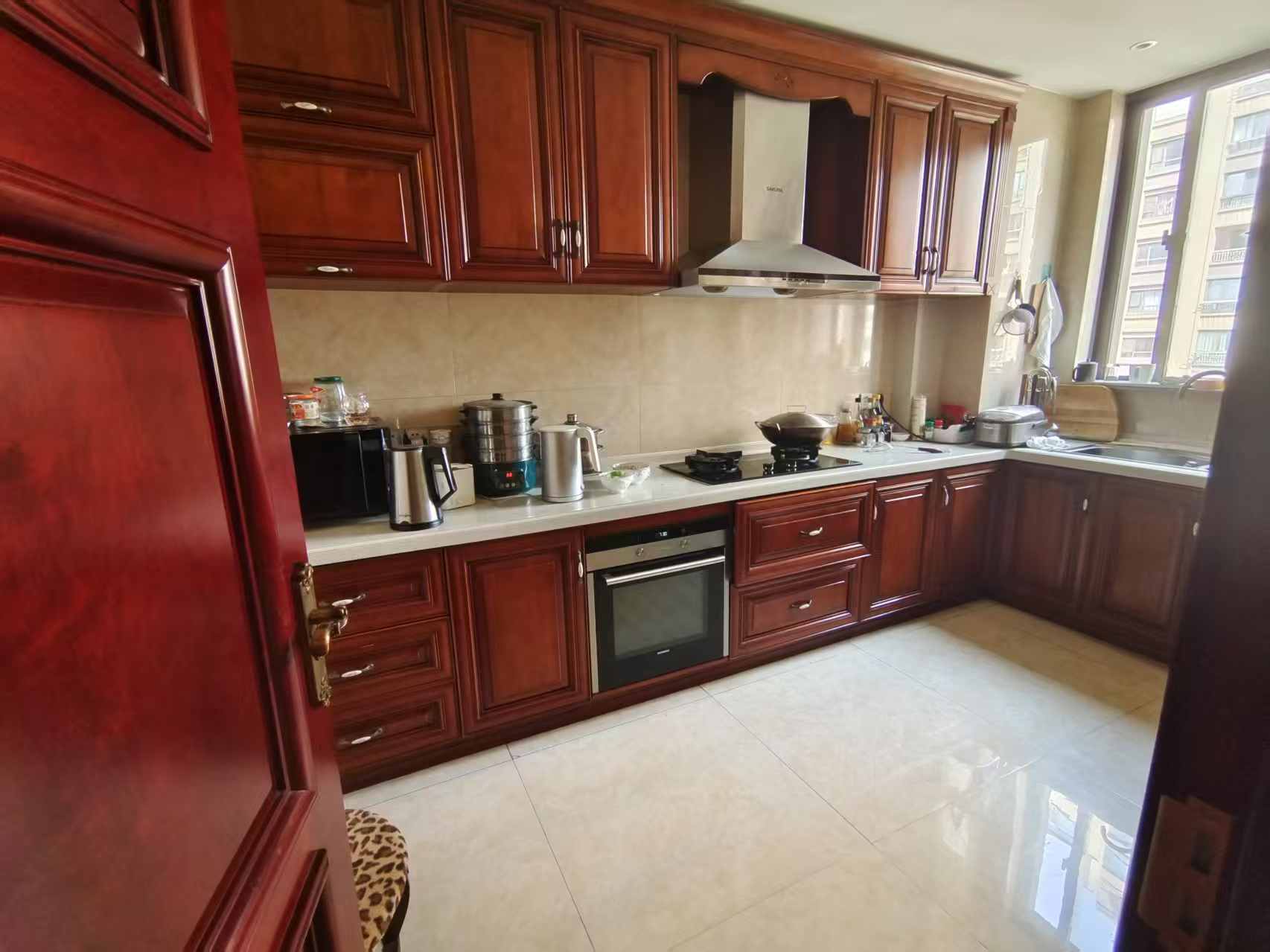 万濠华府 4室2厅3卫 292m&sup2;