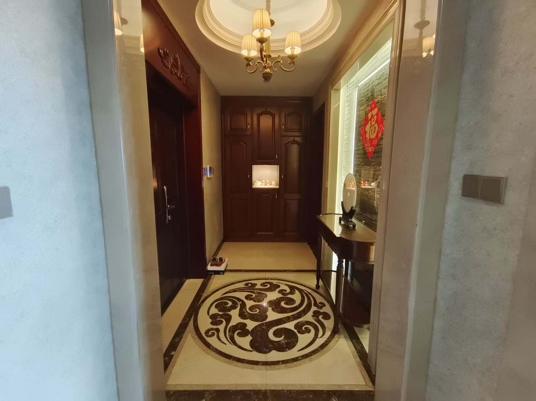 万濠华府 4室2厅3卫 292m&sup2;