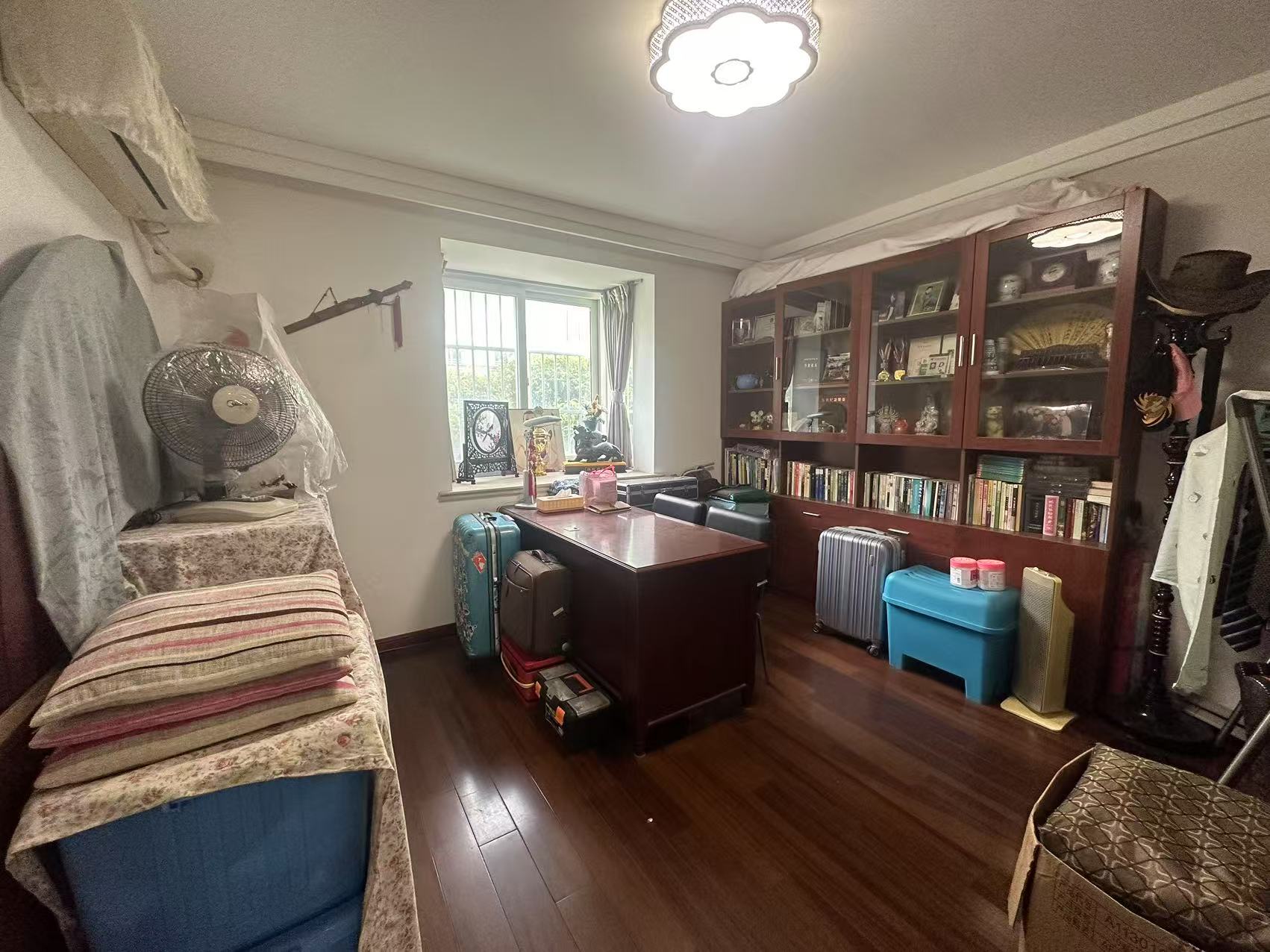 春晖花园 2室2厅1卫 124m&sup2;