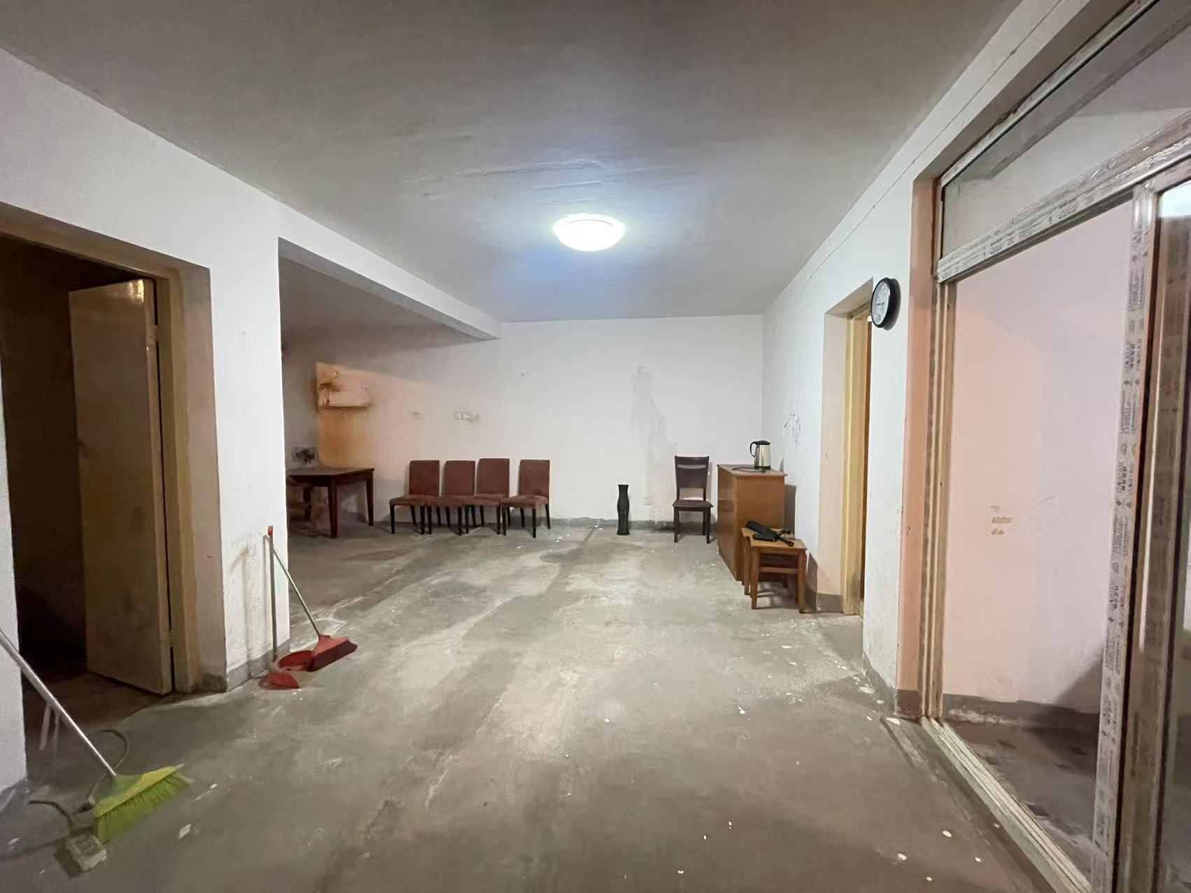 金辉花园 2室1厅1卫 93m²