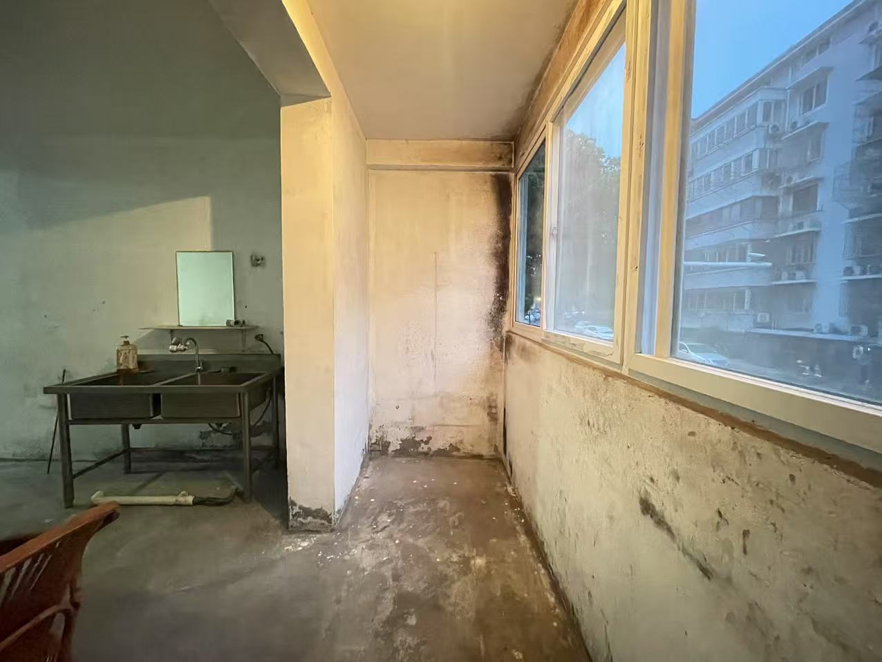 金辉花园 2室1厅1卫 93m&sup2;