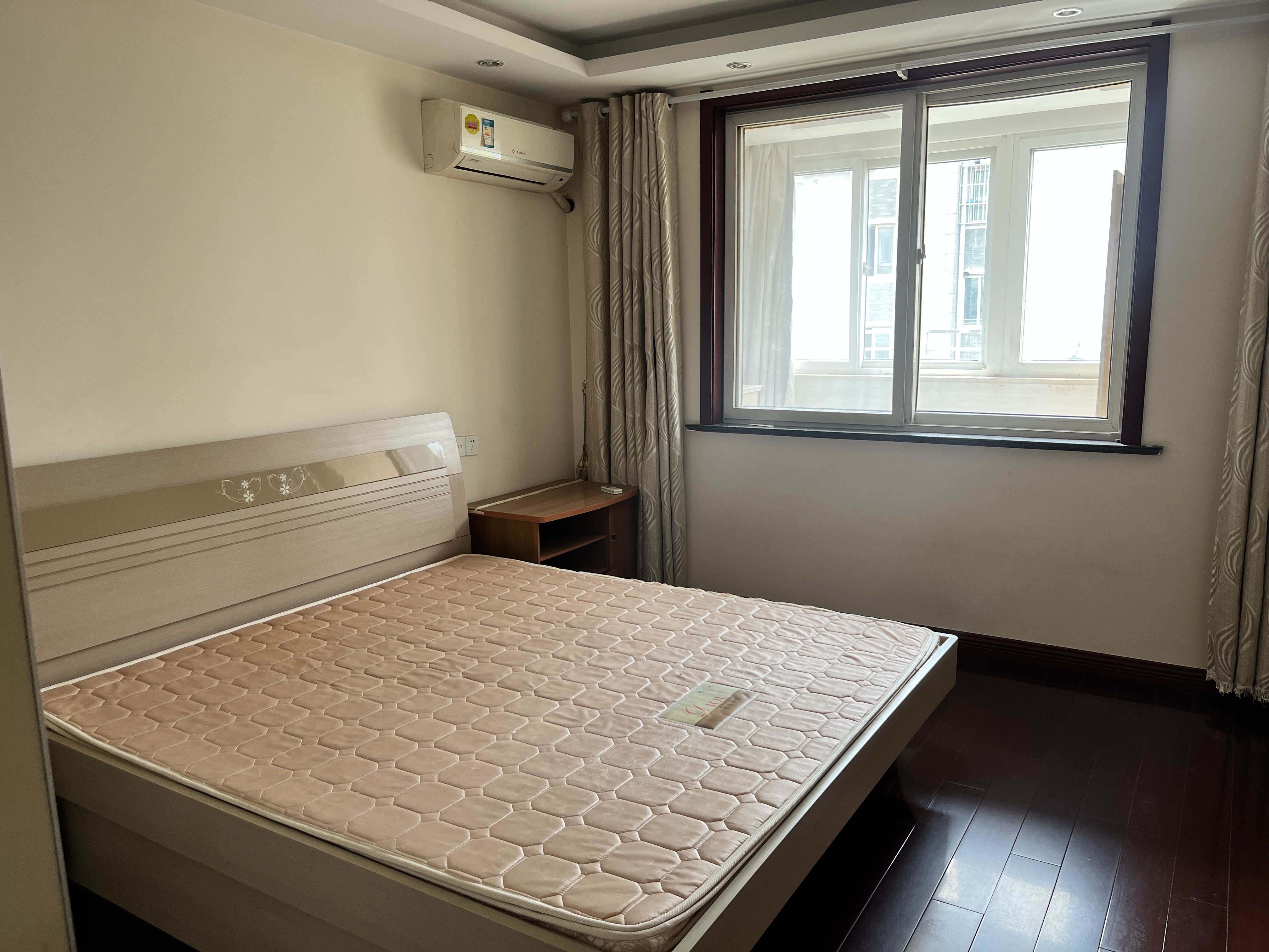 锦安花园一期 3室1厅1卫 122.00m&sup2;